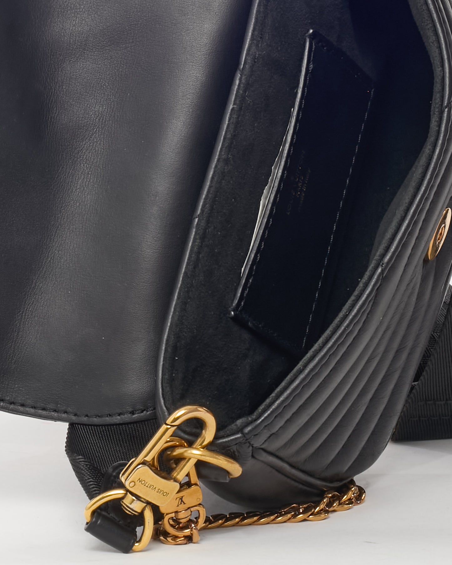 Louis Vuitton Black Calfskin Leather New Wave Multi Pochette Crossbody Bag