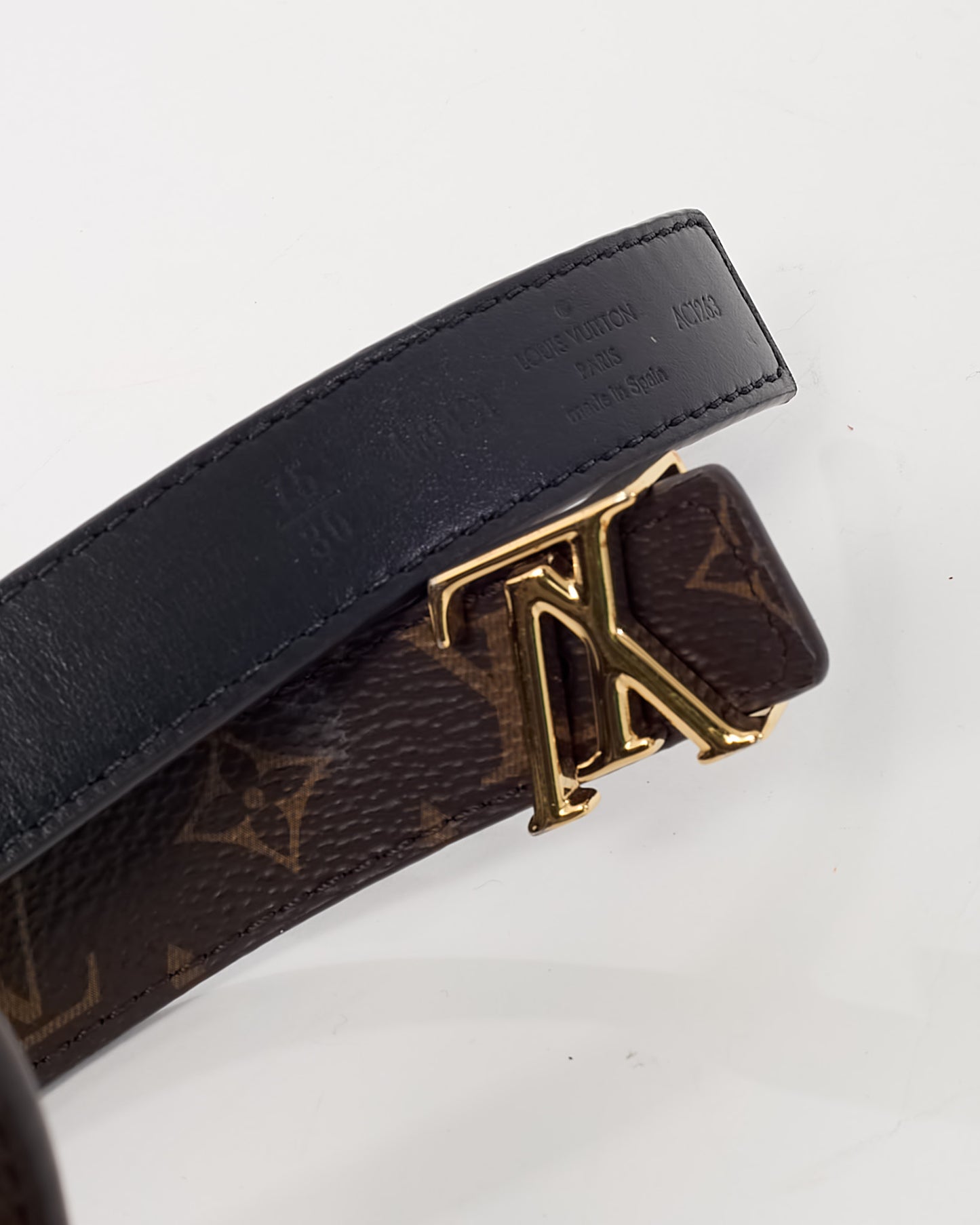 Louis Vuitton Black Leather and Monogram Coated Canvas LV Iconic 20mm Reversible Belt - 75