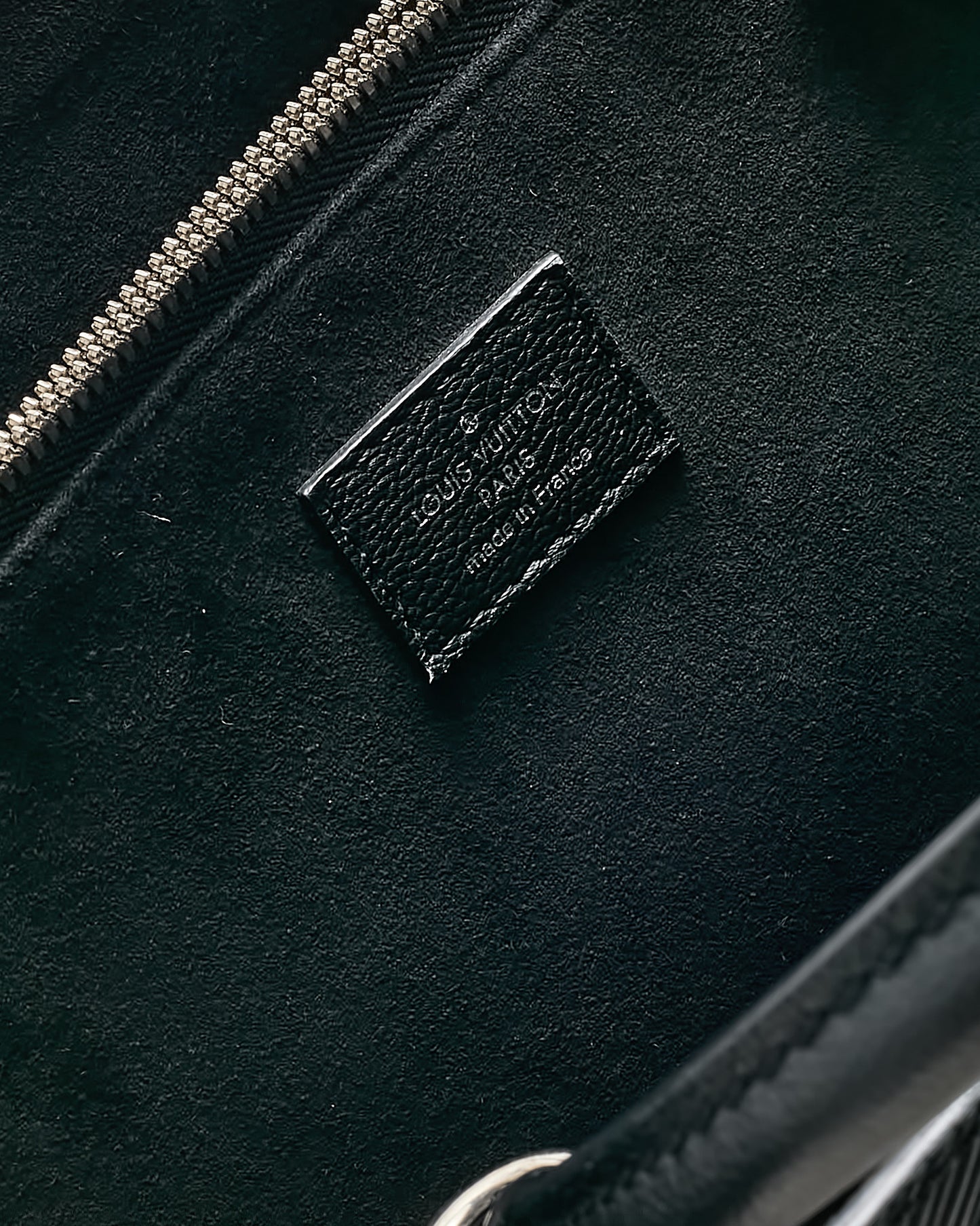 Louis Vuitton Black Epi Leather SHW LV Twist Tote Bag with Strap