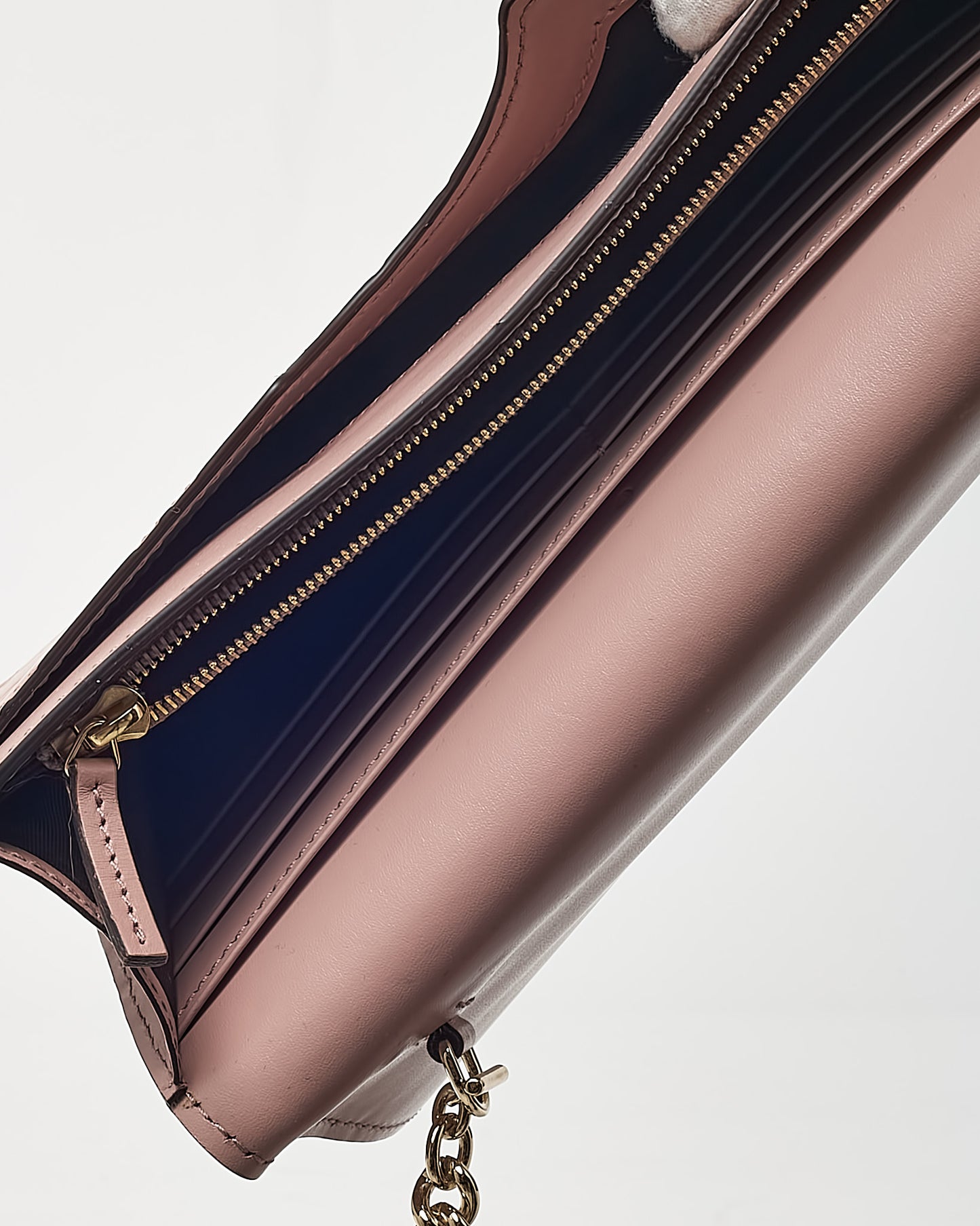 Gucci Pink Signature G Embossed Leather Bow WOC Wallet On Chain Crossbody Bag