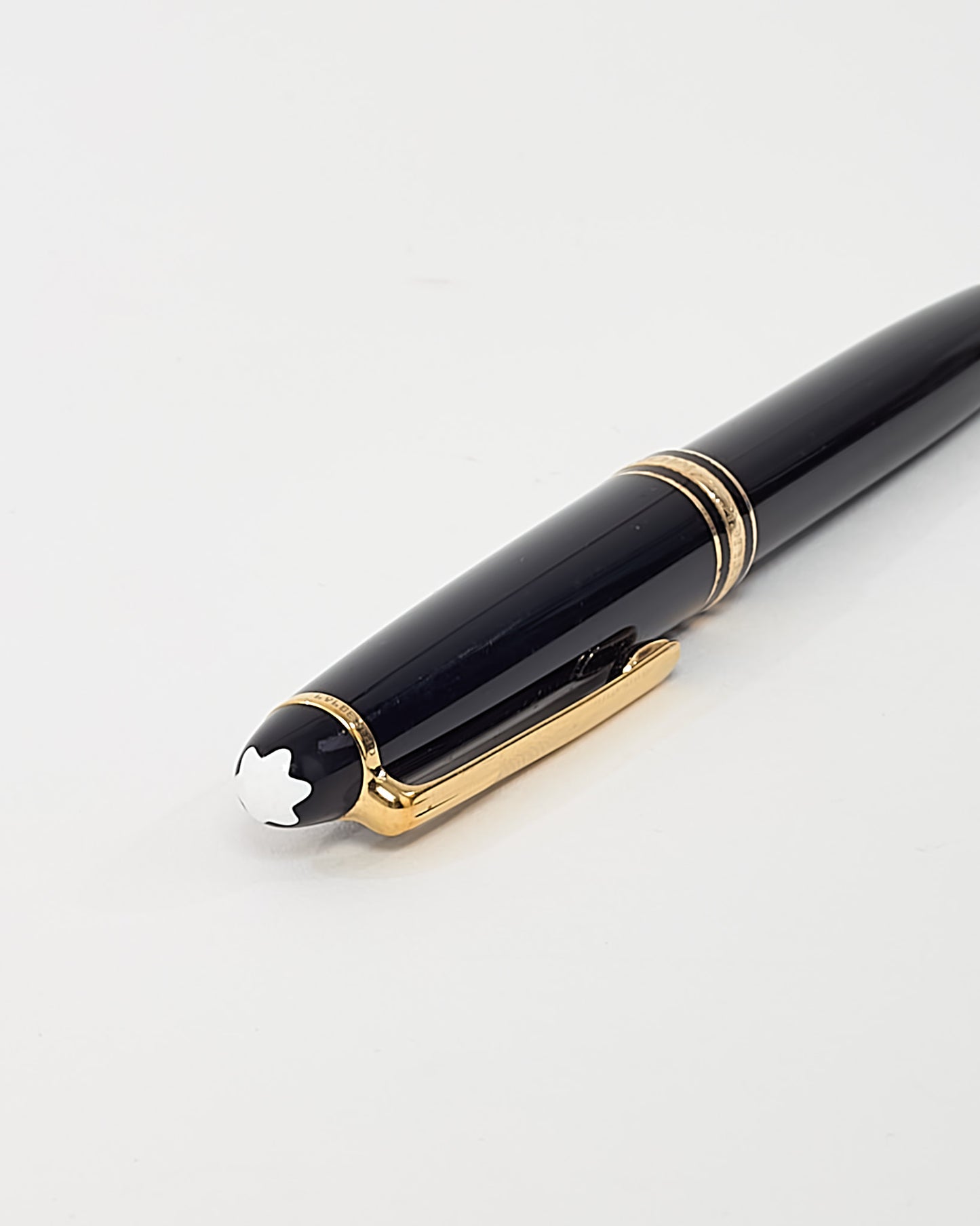 Montblanc Black Resin and Gold-Plated Meisterstück Classique 164 Pen