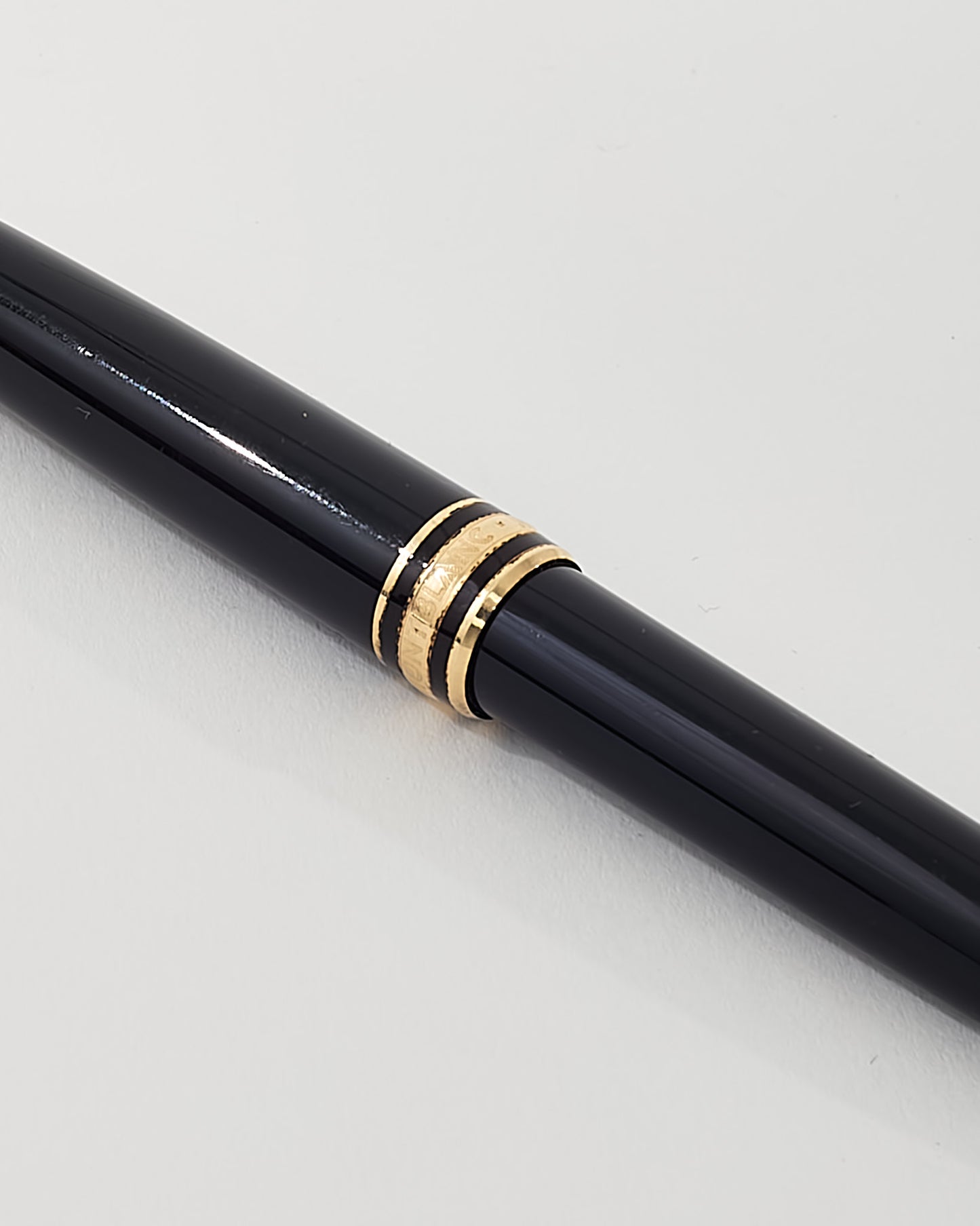 Montblanc Black Resin and Gold-Plated Meisterstück Classique 164 Pen