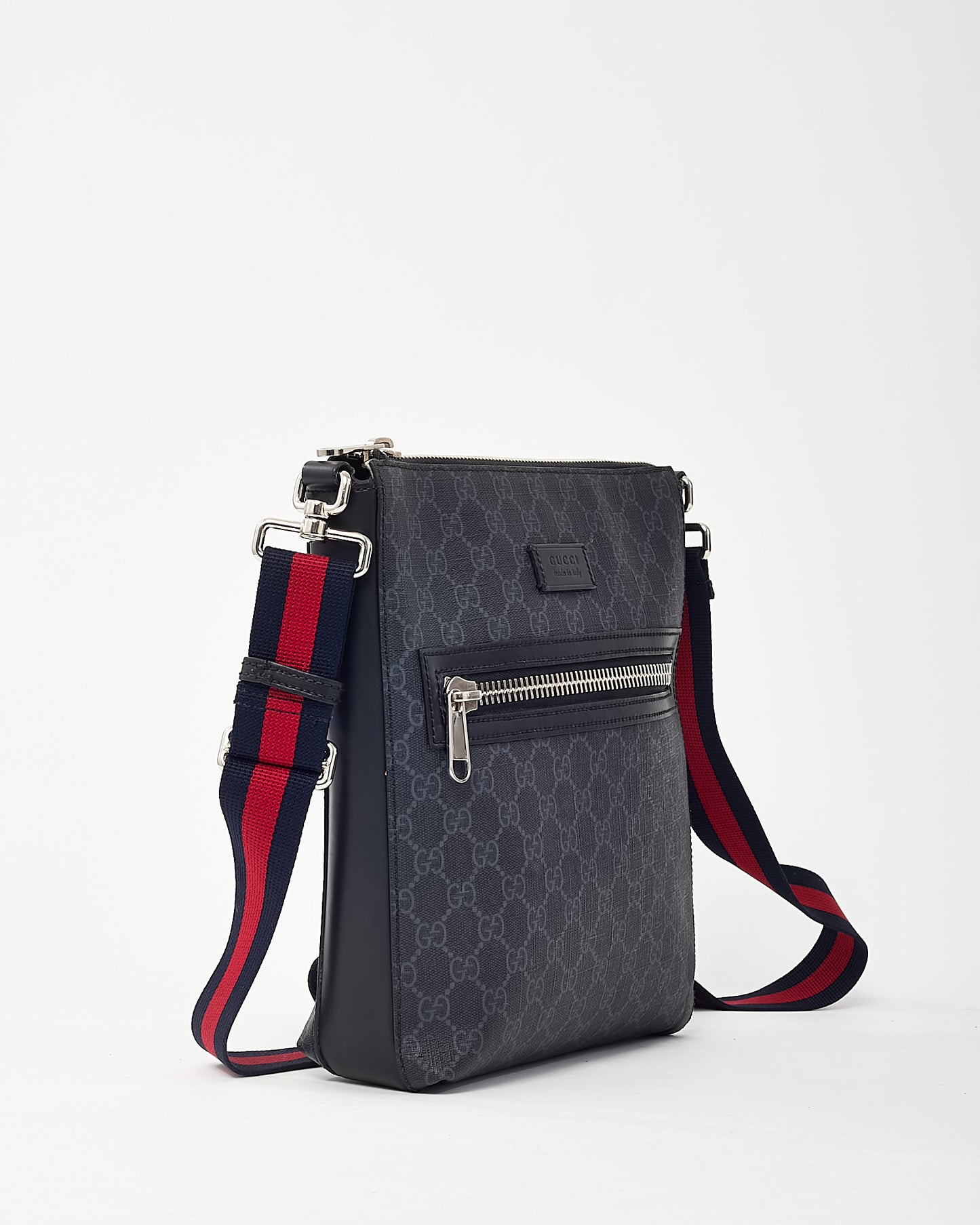 Gucci Black Monogram GG Supreme Canvas Medium Messenger Bag