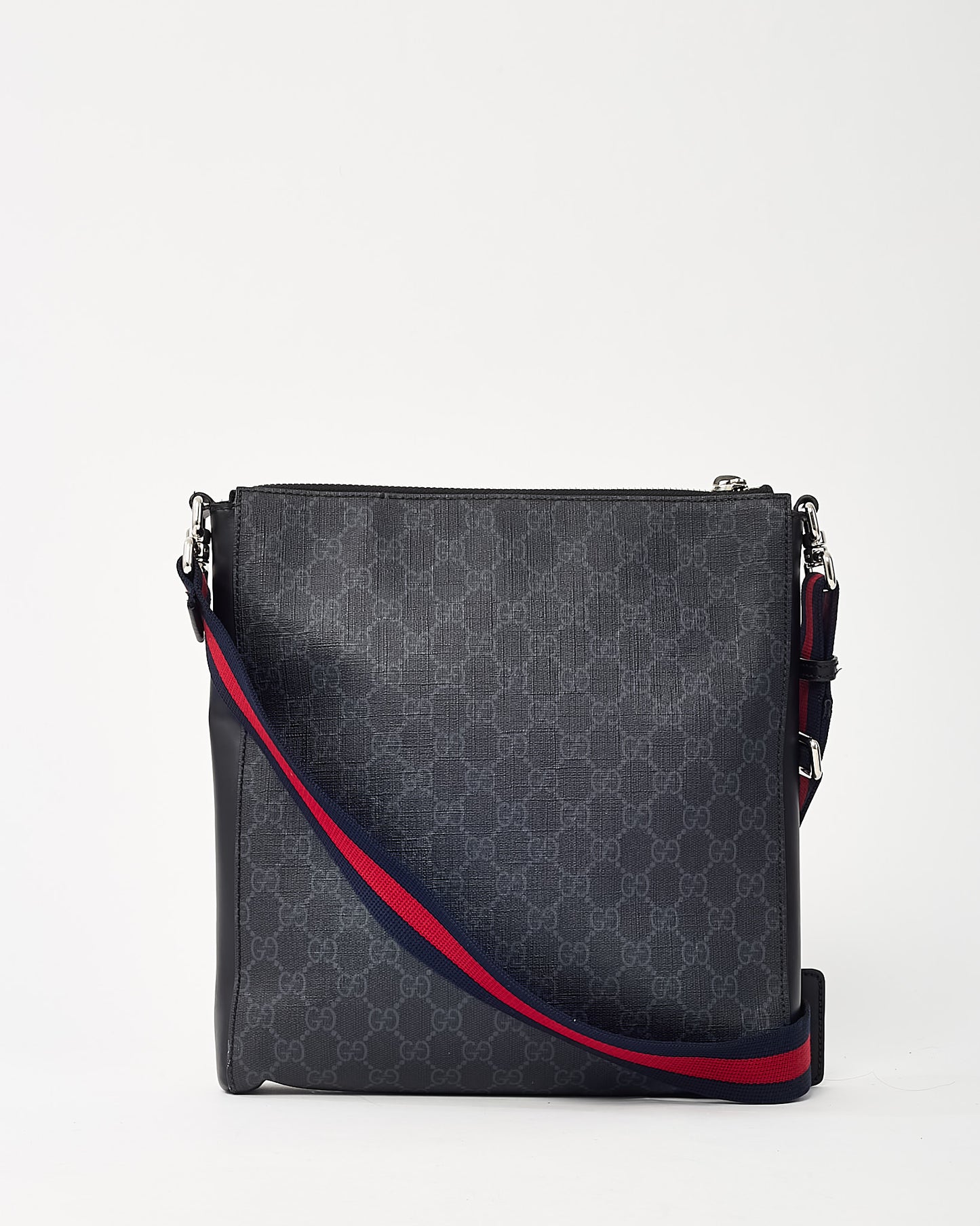 Gucci Black Monogram GG Supreme Canvas Medium Messenger Bag