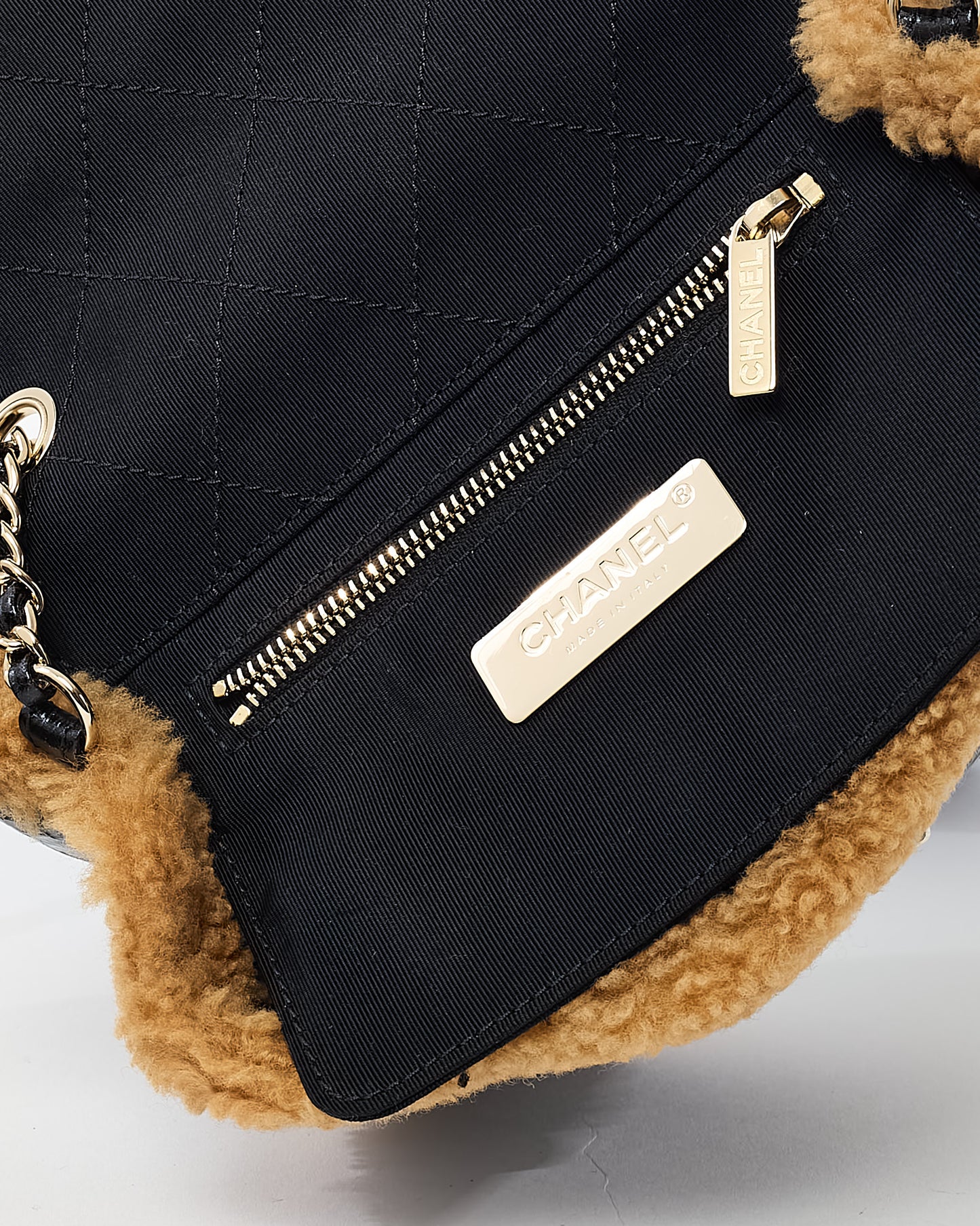 Chanel Black Shiny Crumpled Leather and Tan Shearling CC Mania Flap Bag GHW