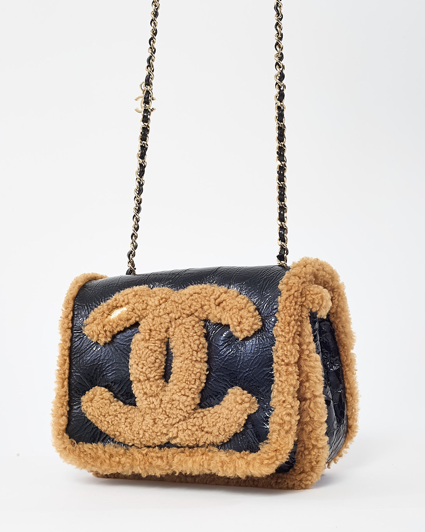 Chanel Black Shiny Crumpled Leather and Tan Shearling CC Mania Flap Bag GHW