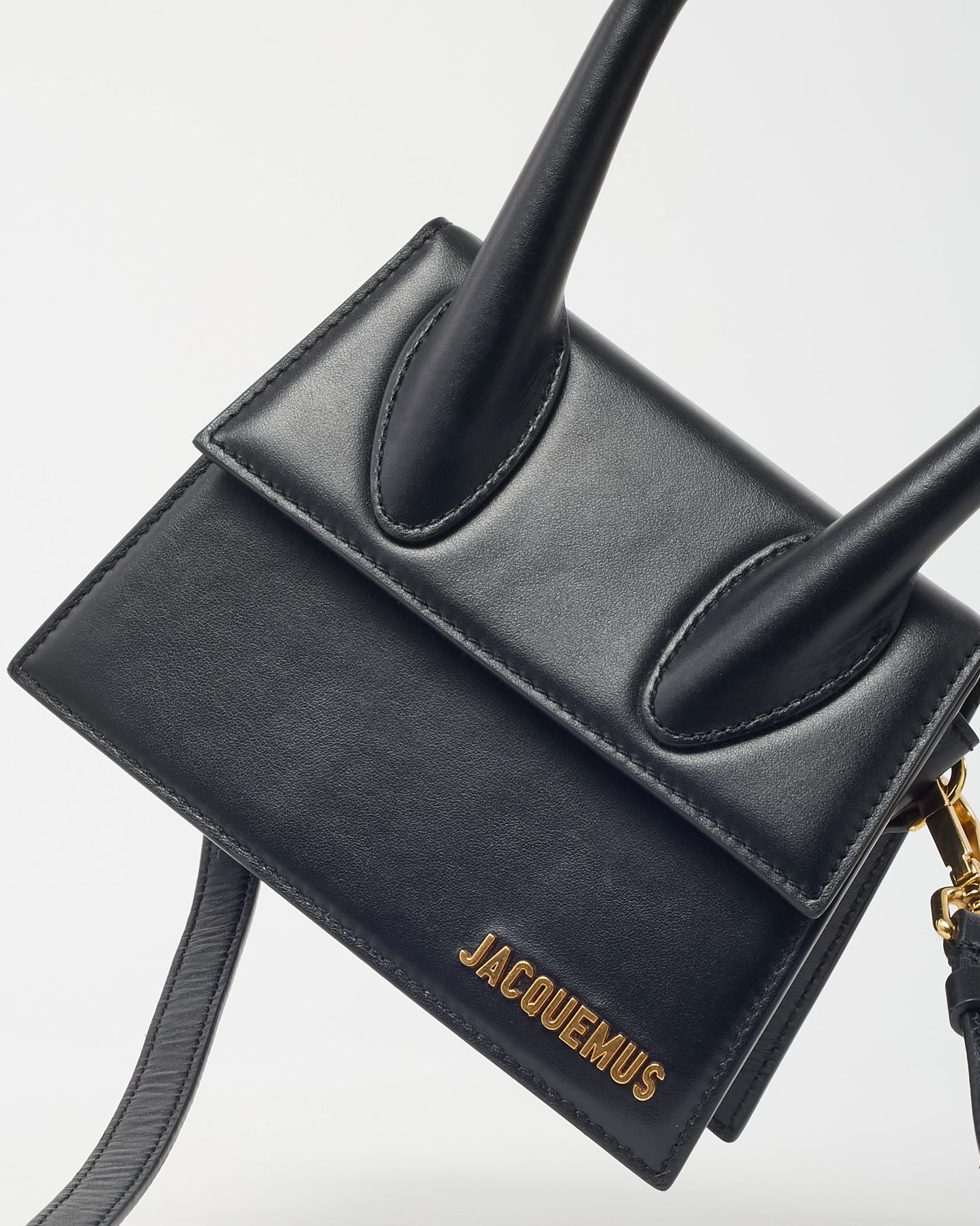 Jacquemus Black Leather Le Chiquito Moyen Crossbody Bag