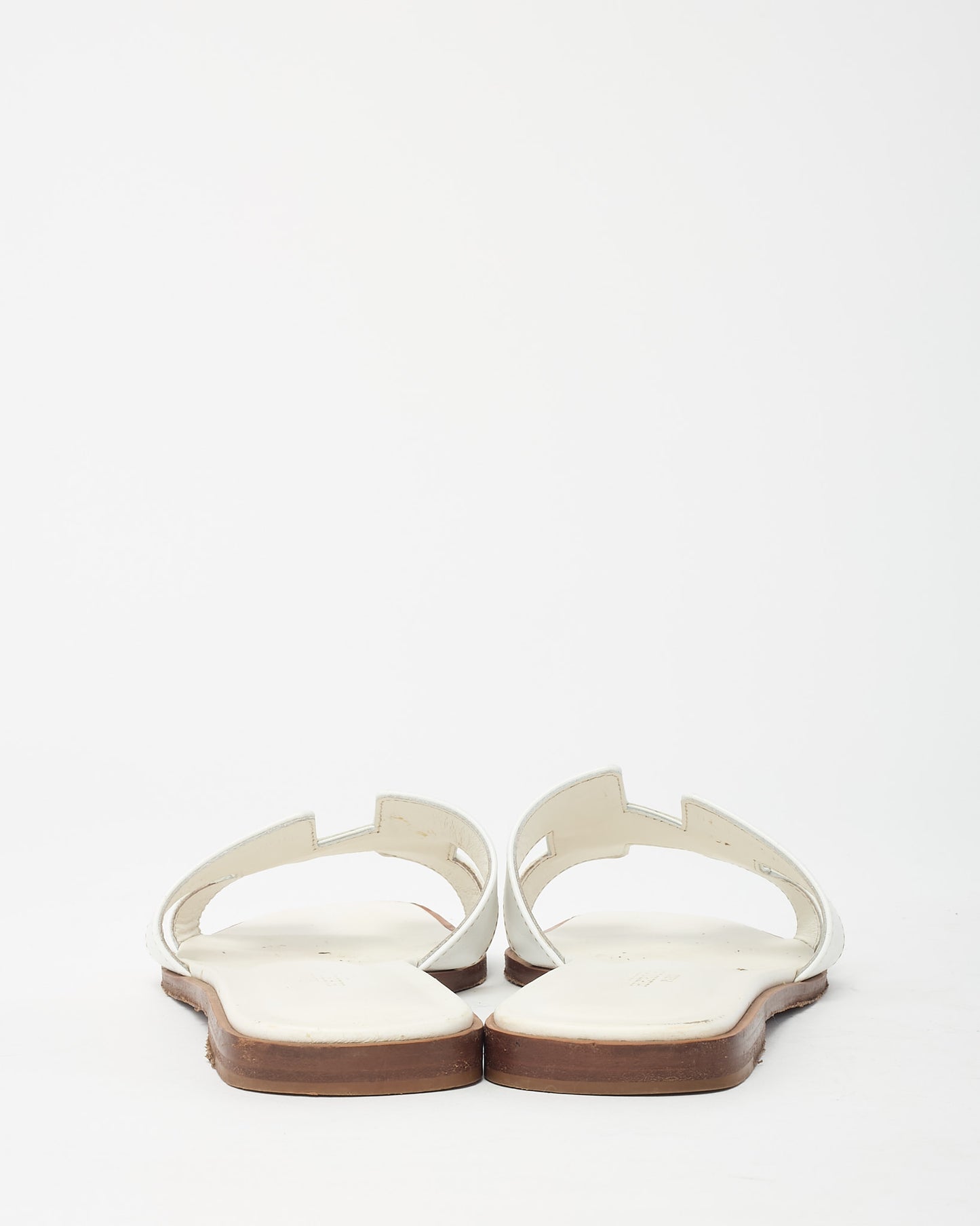 Hermès White Calfskin Leather Oran H Sandals - 37.5