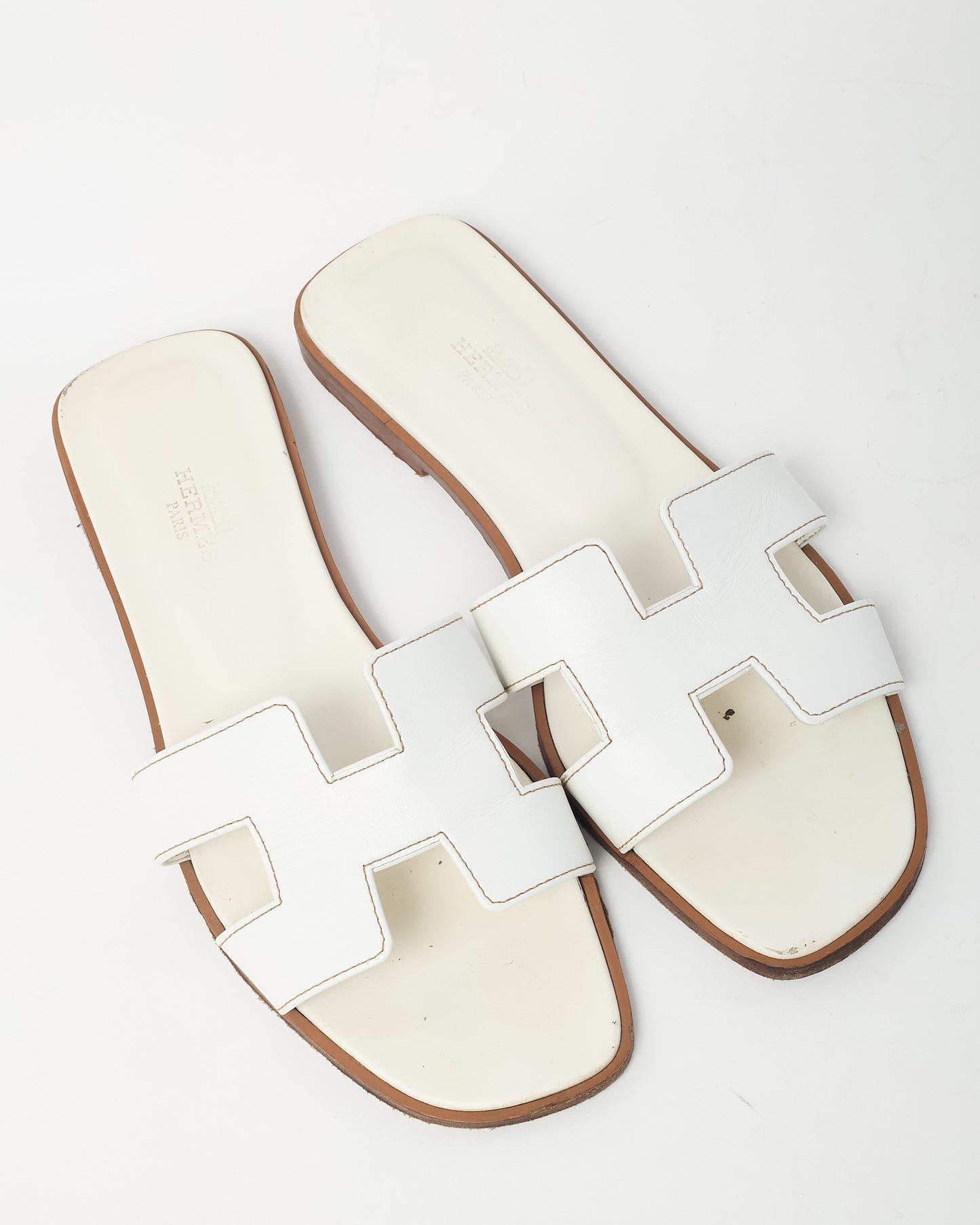 Hermès White Calfskin Leather Oran H Sandals - 37.5