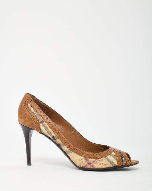 Burberry Tan Leather and Haymarket Check Coated Canvas Brogue Mansfield 85 Pump - 41