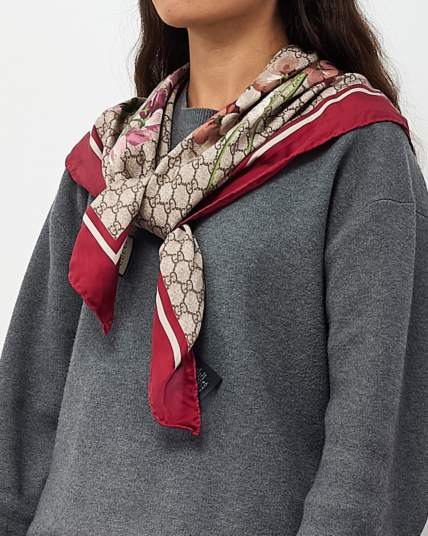 Gucci Red and Beige GG Monogram Special Florio Printed Silk 90cm Scarf