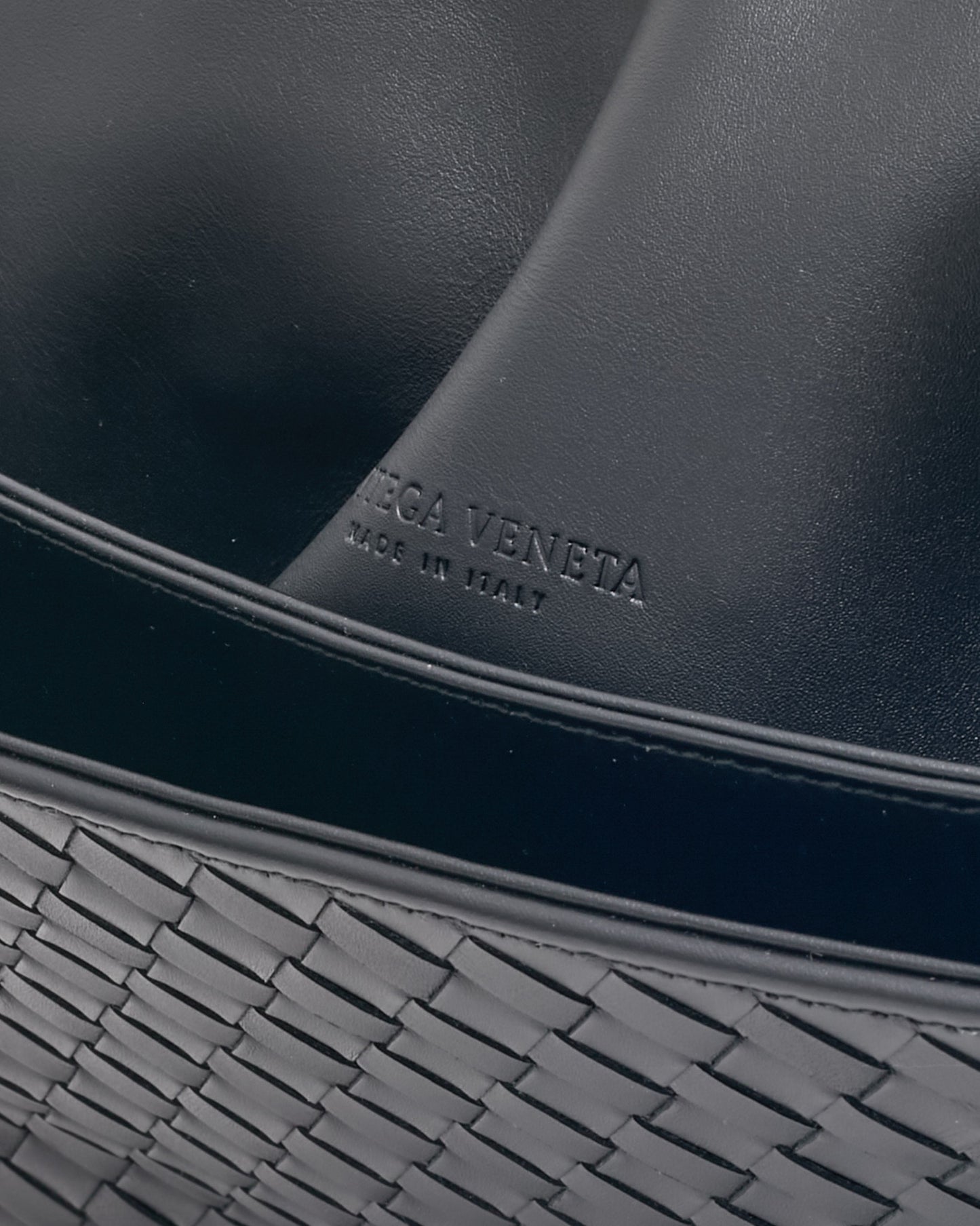 Bottega Veneta Black Intrecciato Leather Top Handle Briefcase