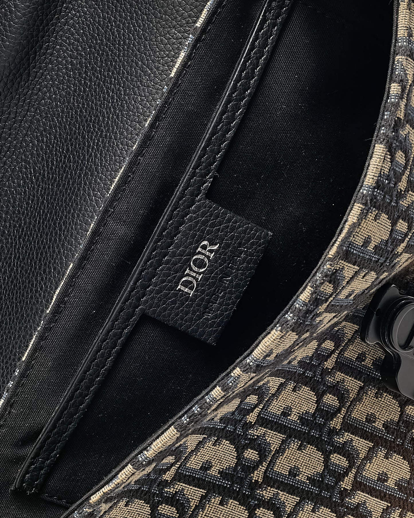 Dior Beige and Black Dior Oblique Jacquard Canvas with Black Grained Calfskin Small Saddle Messenger Bag