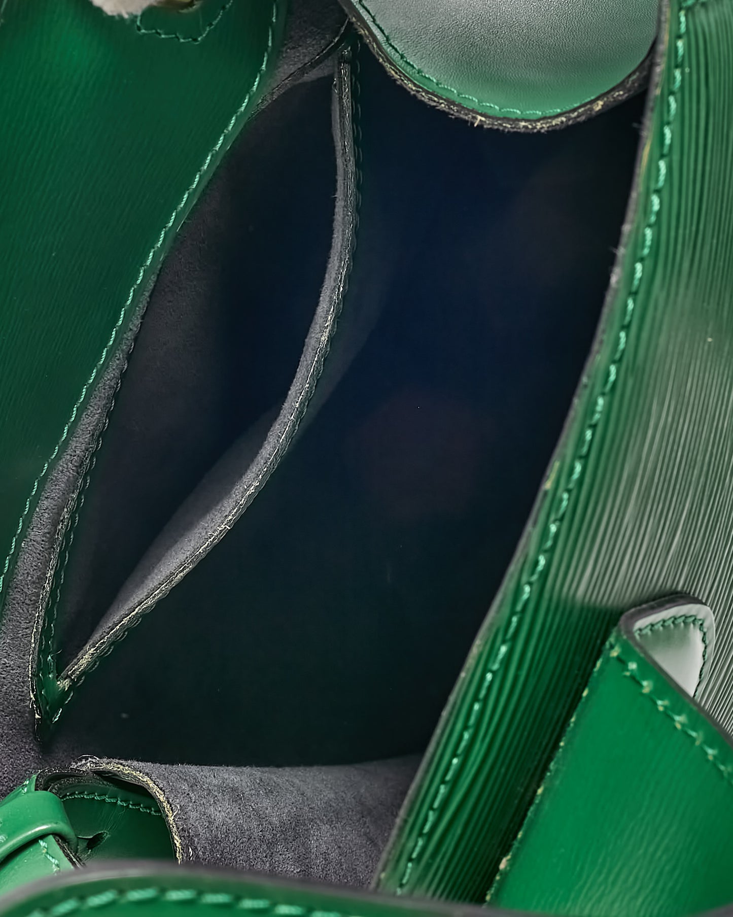 Louis Vuitton Green Epi Leather Cluny Shoulder Bag