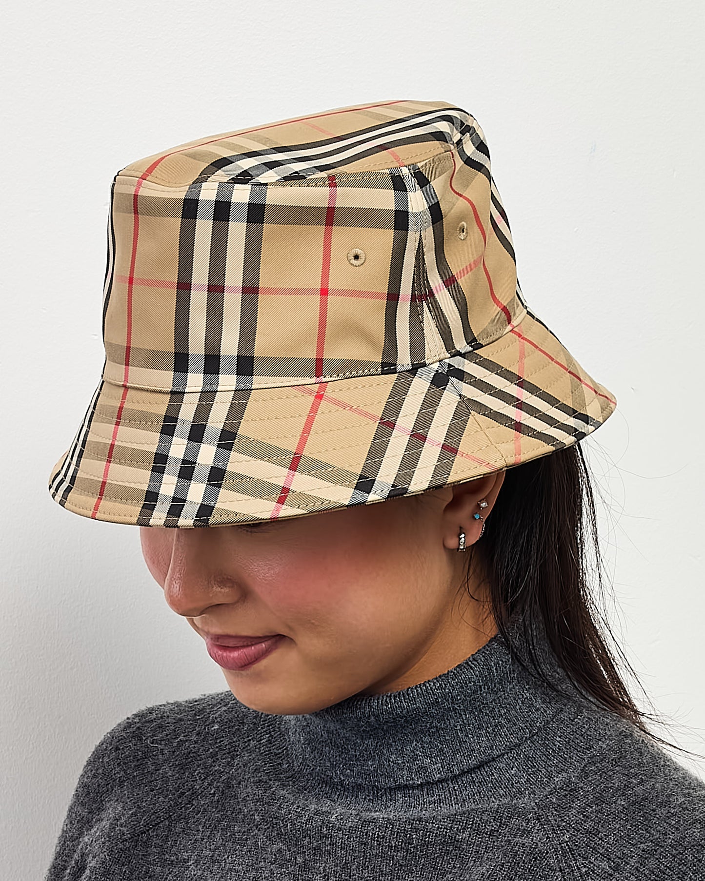 Burberry Archive Beige Vintage Check Technical Cotton Bucket Hat - S