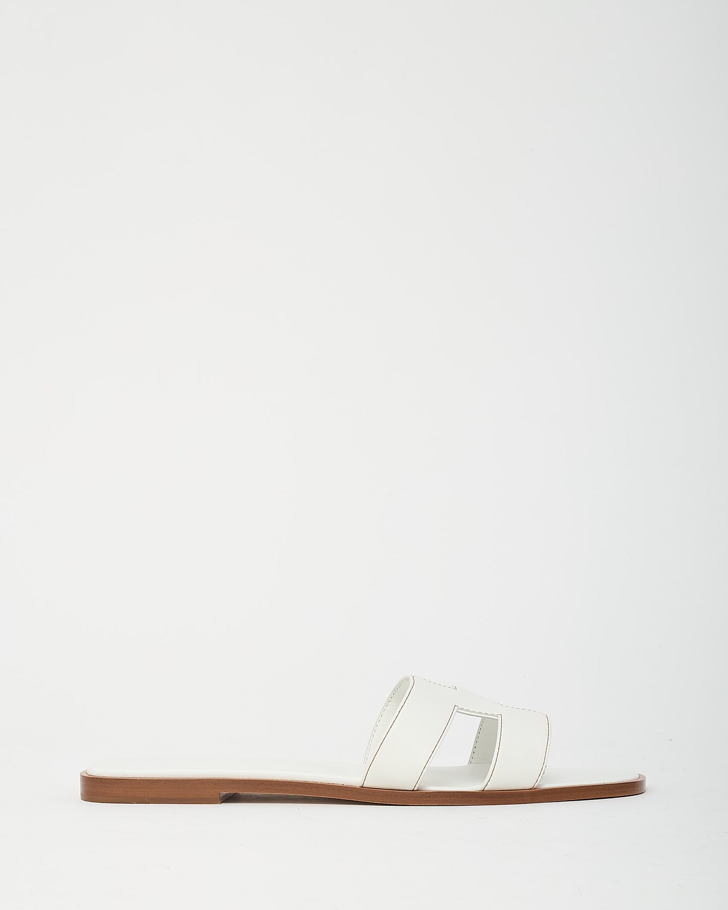 Hermès White Calfskin Leather Oran H Sandals - 41