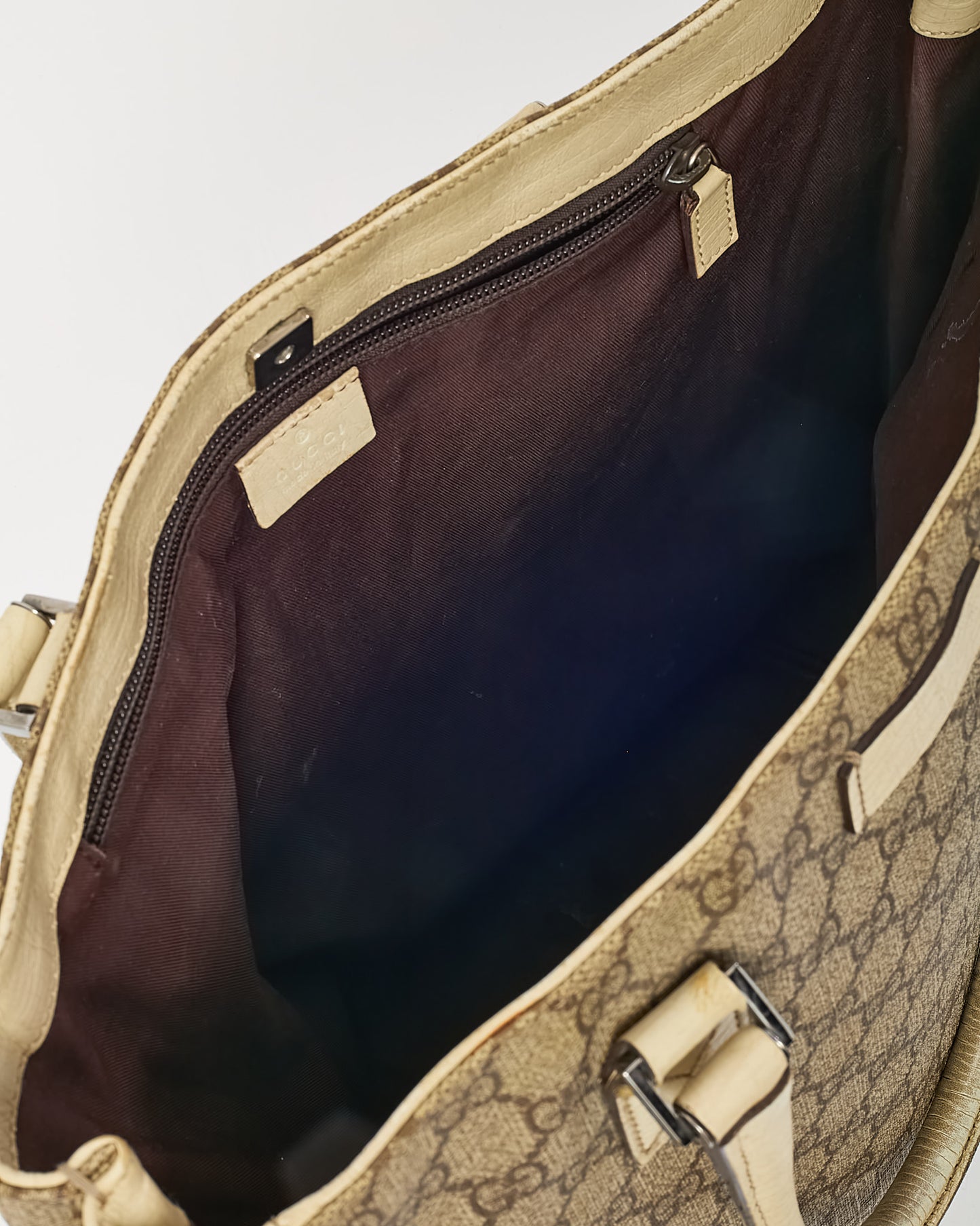 Gucci White Leather and Beige/Brown GG Monogram Supreme Coated Canvas Flat Tote Bag