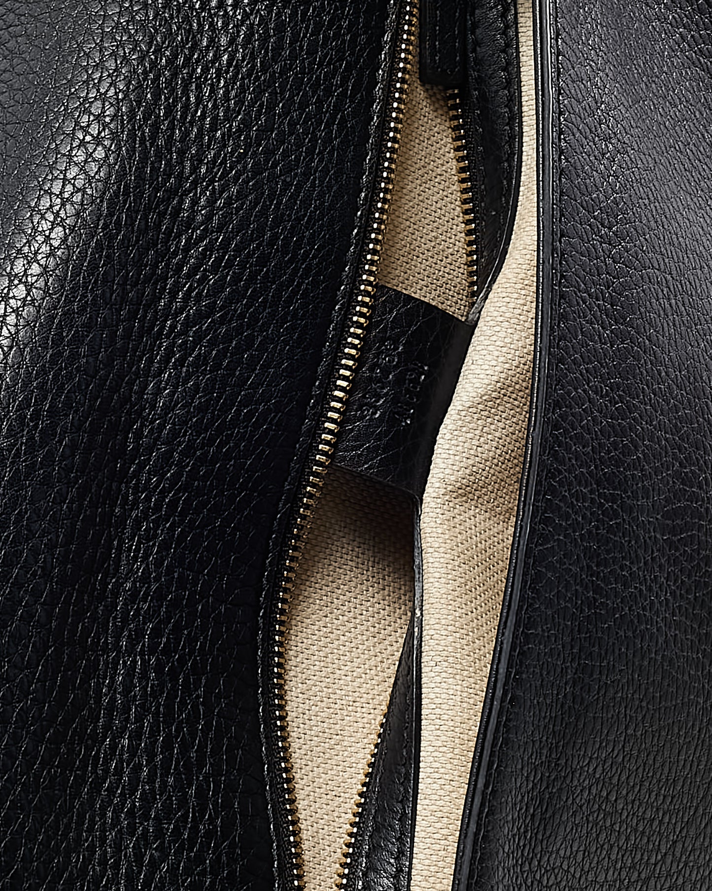 Gucci Black Pebbled Leather GG Soho Embossed Logo Clutch