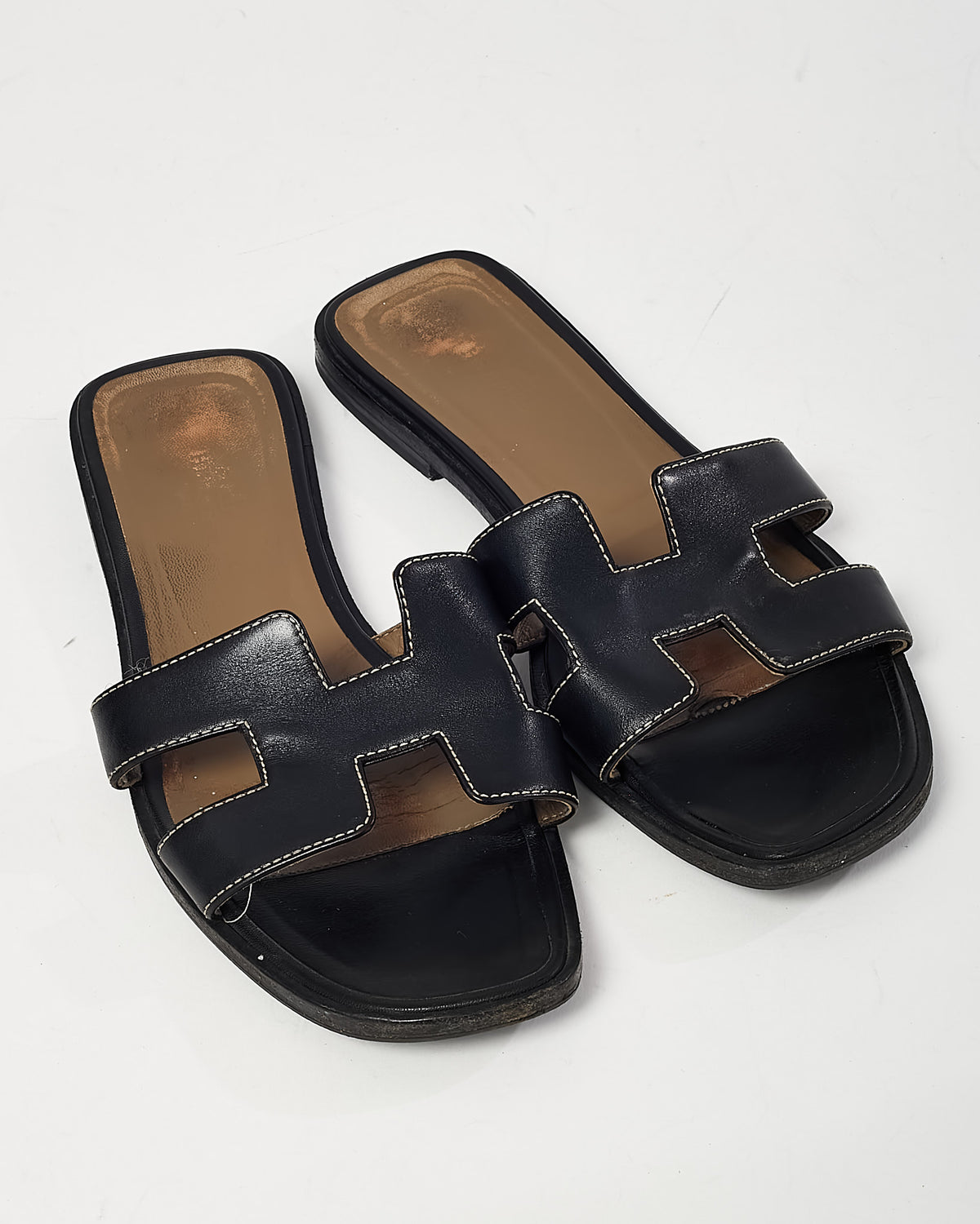 Hermès Black Calfskin Leather White Stitch Oran H Sandals - 38