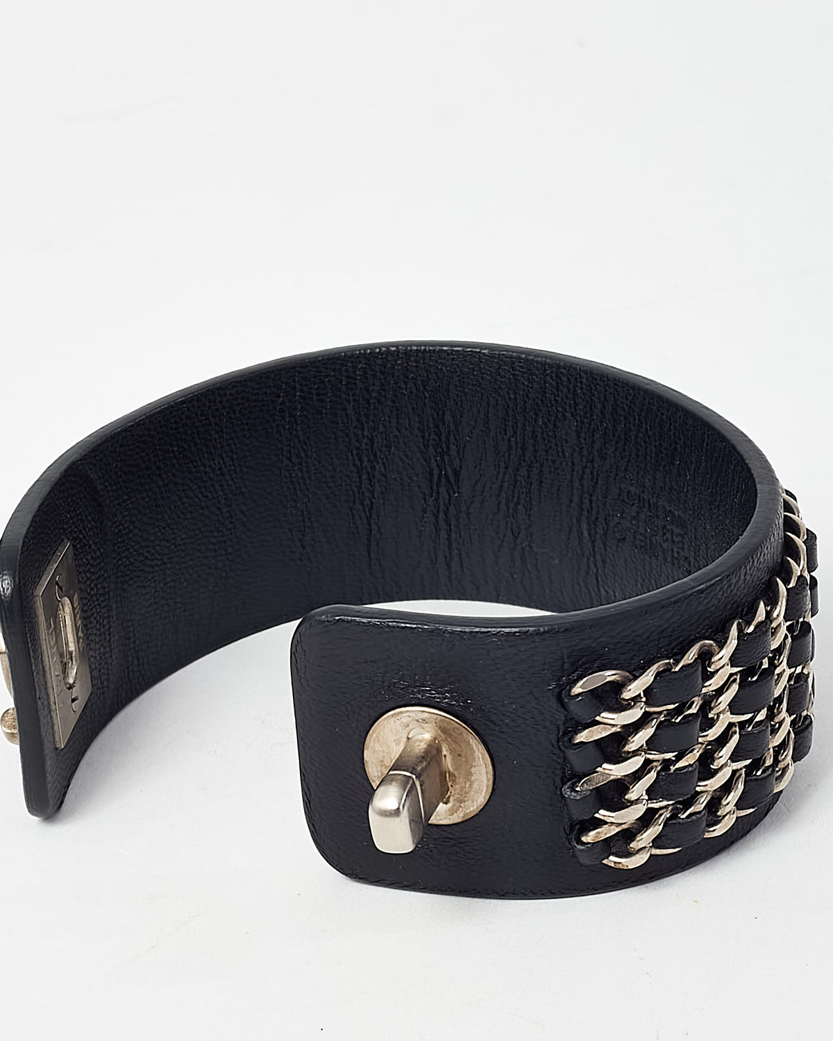 Chanel Black Leather Silver Chain CC Logo Turnlock Wrap Bracelet - M