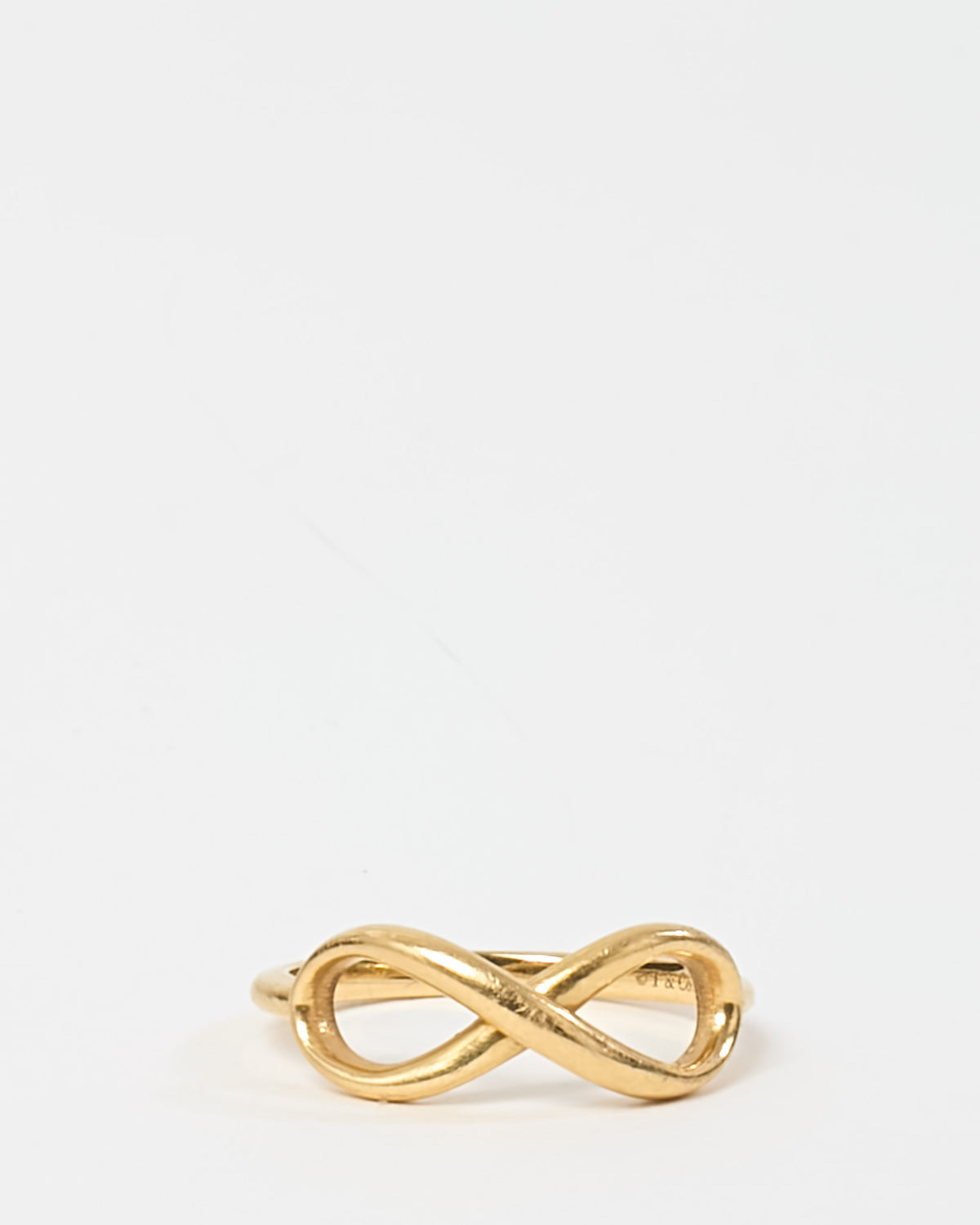 Tiffany & Co. 18k Yellow Gold Infinity Ring - Women's 10