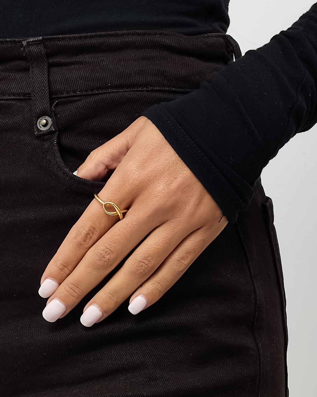 Tiffany & Co. 18k Yellow Gold Infinity Ring - Women's 10