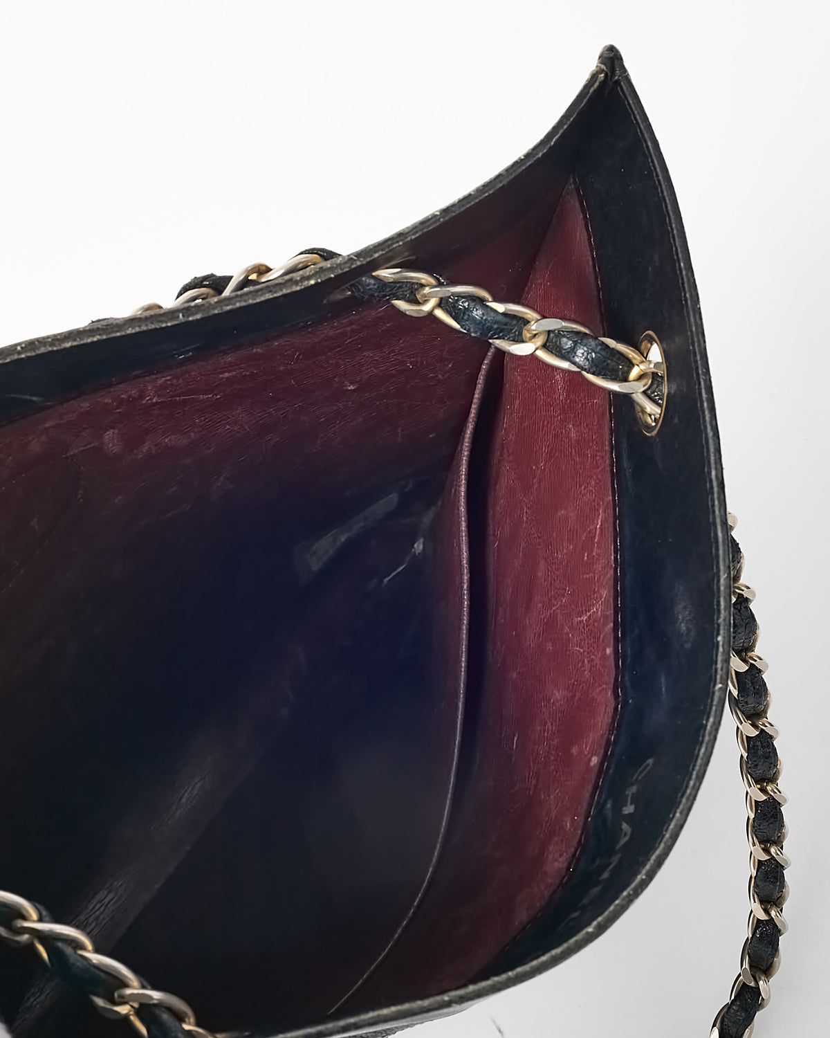 Chanel Vintage Black Quilted Lambskin Leather CC Logo Chain Shoulder Bag