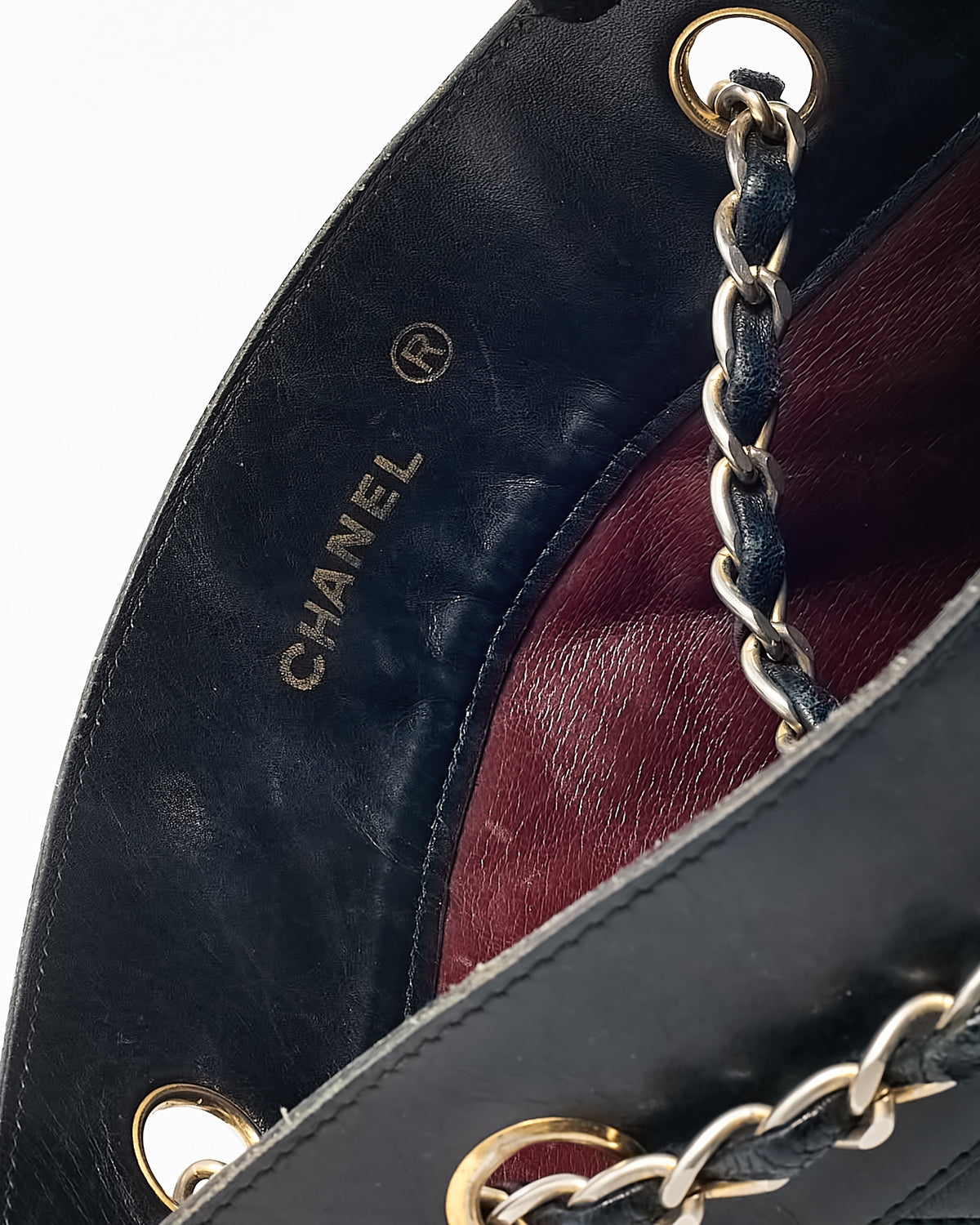 Chanel Vintage Black Quilted Lambskin Leather CC Logo Chain Shoulder Bag