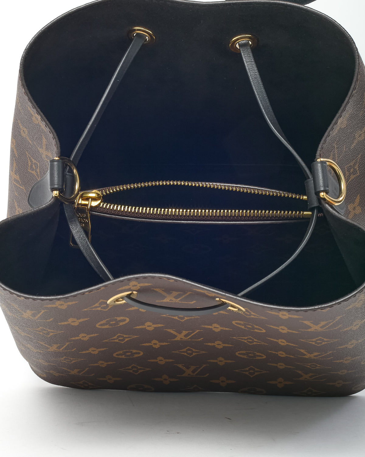 Louis Vuitton Monogram Canvas and Black NéoNoé MM Bucket Bag