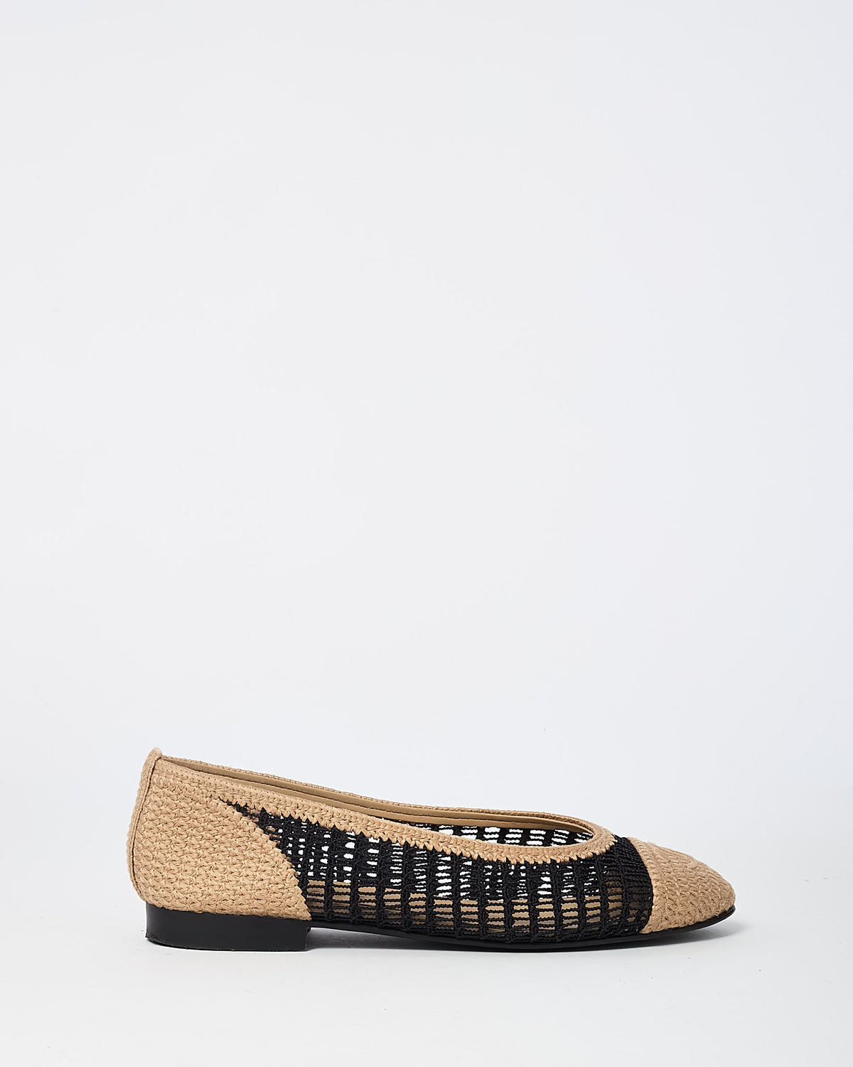 Chanel Beige and Black Mesh Crochet CC Logo Cap Toe Ballet Flats - 38 C