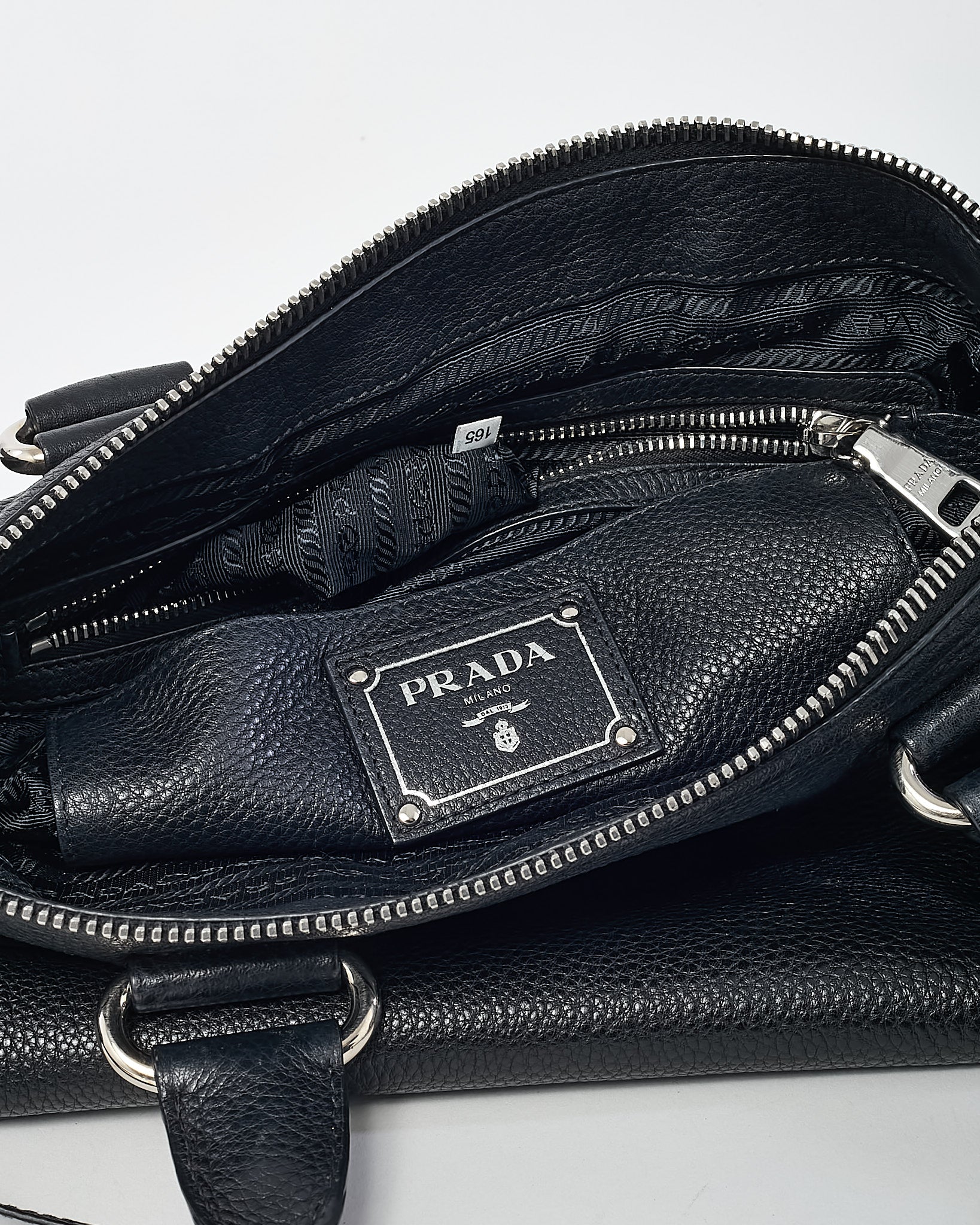 Buy Prada Black Vitello Phenix Leather Zip Tote Bag w/o Strap