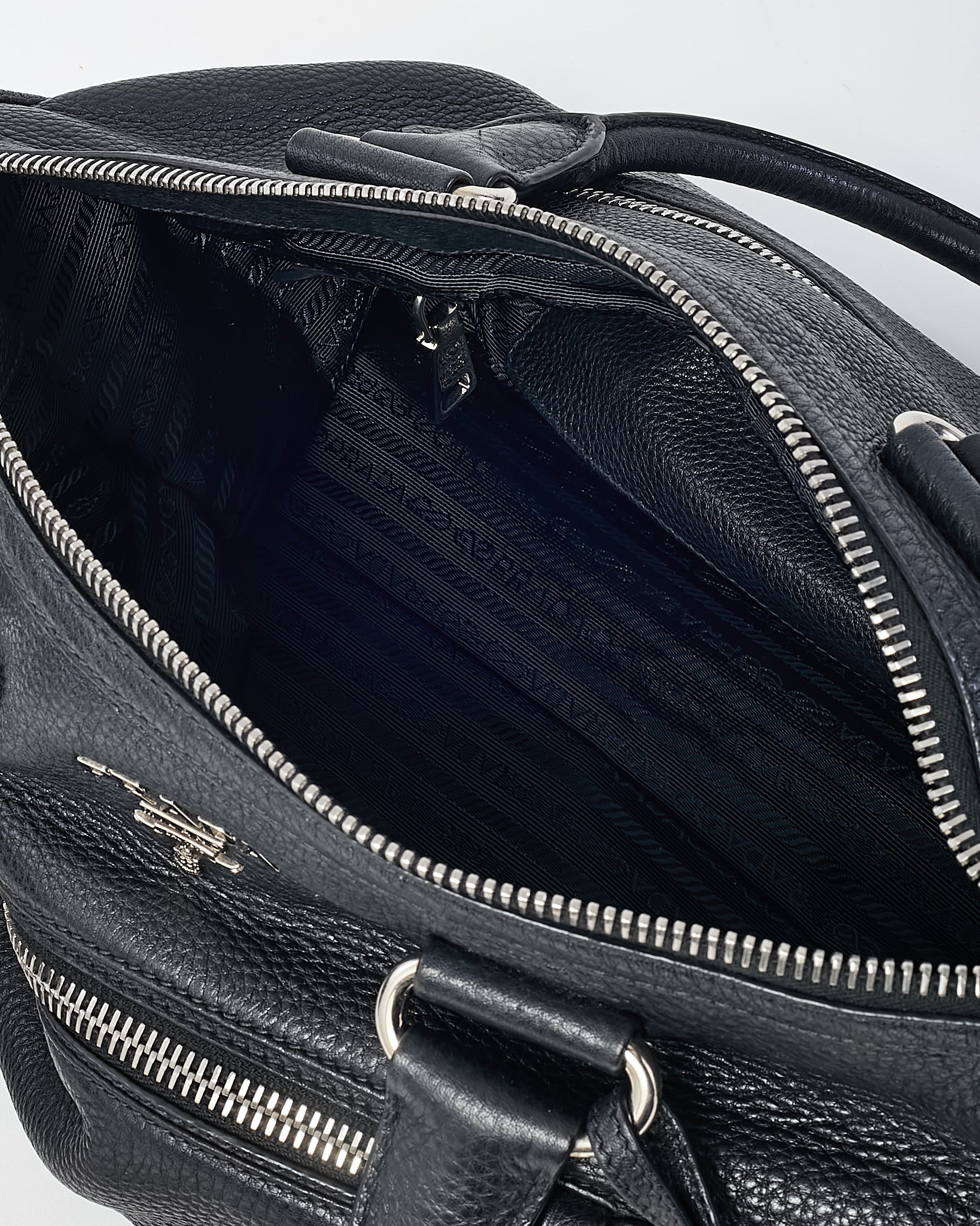 Buy Prada Black Vitello Phenix Leather Zip Tote Bag w/o Strap