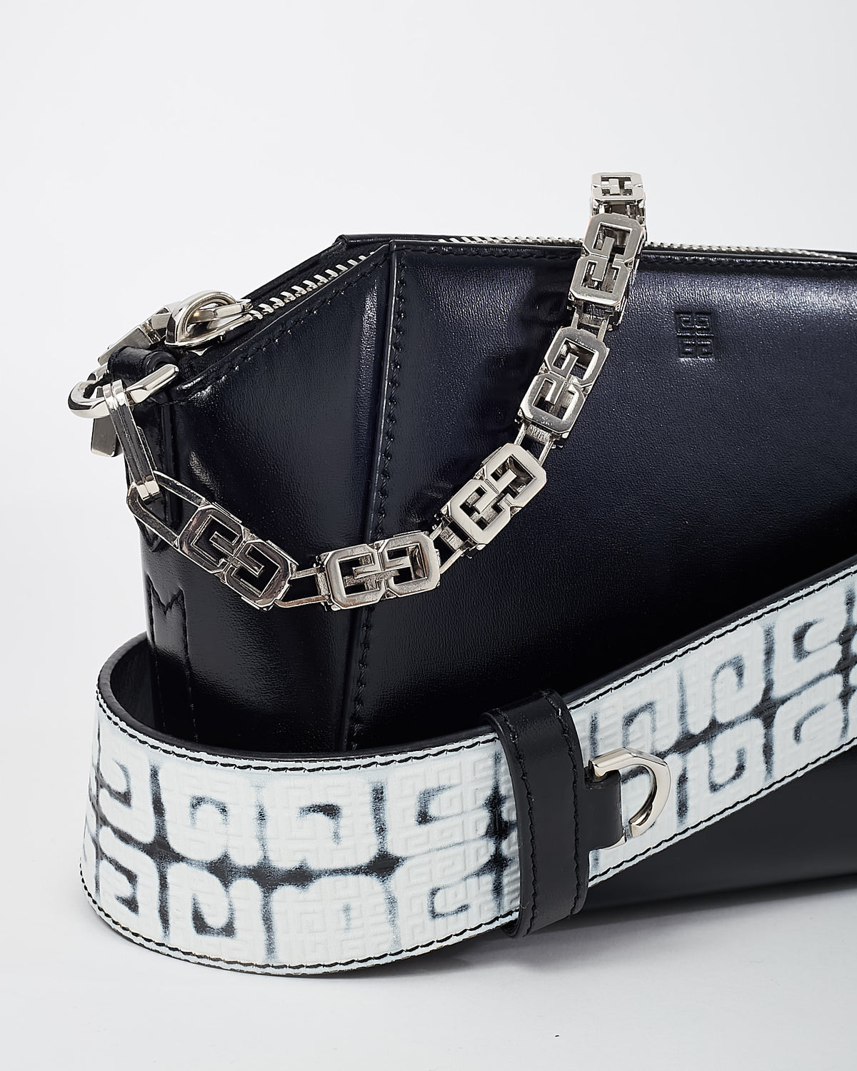 Givenchy X Chito Black Box Calfskin 4G Printed XS Graffiti Strap Antigona Bag