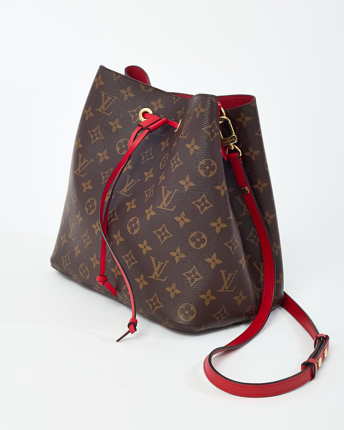 Louis Vuitton Monogram Canvas and Red NéoNoé MM Bucket Bag
