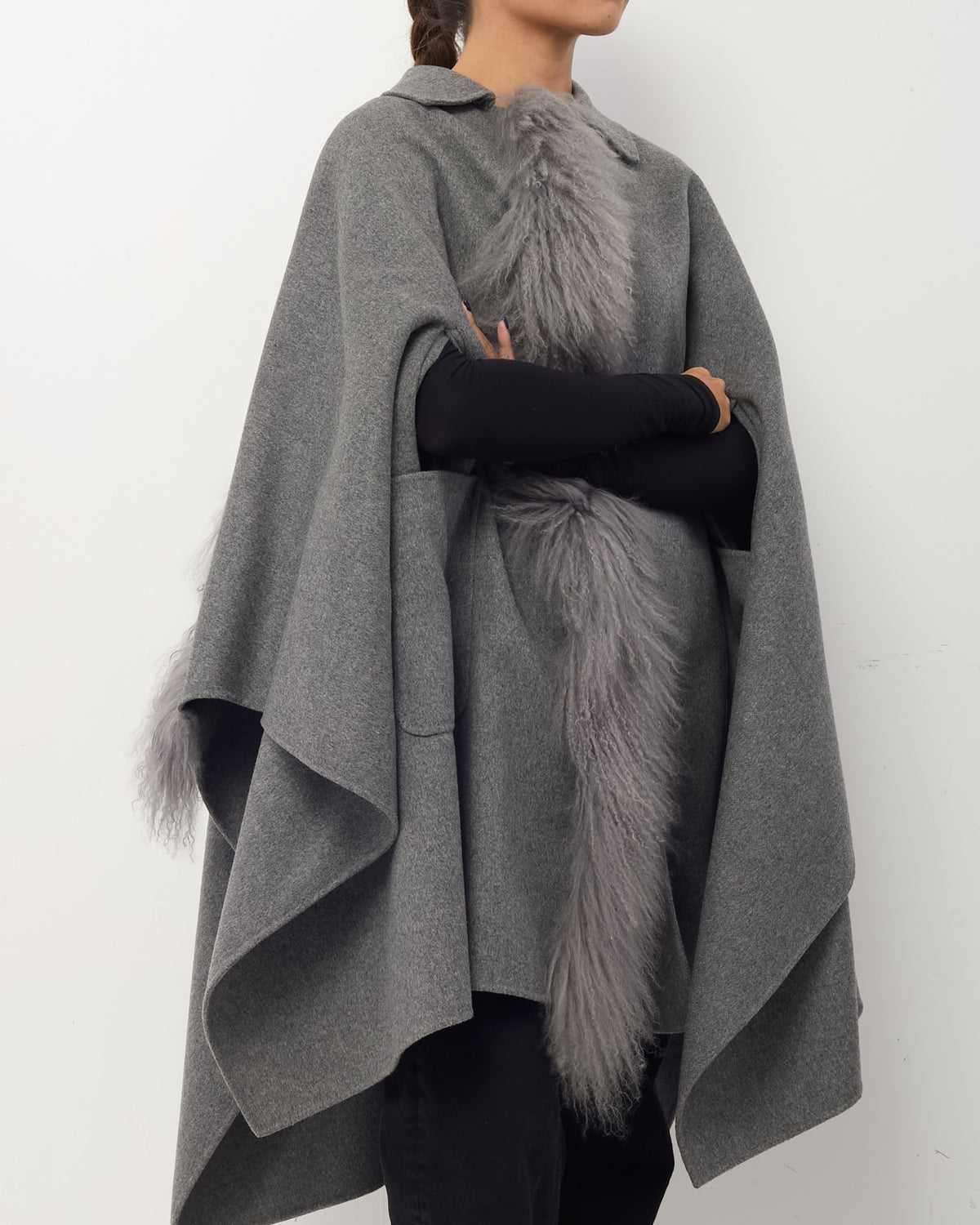 Max Mara Weekend Grey Cashmere and Mongolian Lamb Fur Cape - OS