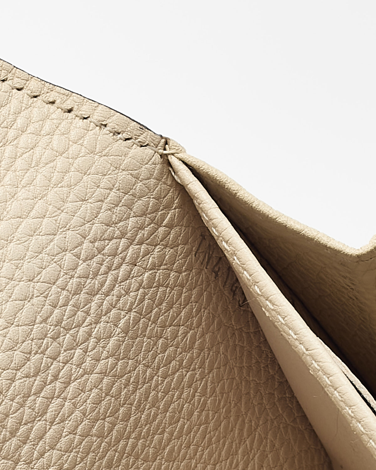 Louis Vuitton White Monogram Mahina Embossed Leather Bifold Long Wallet