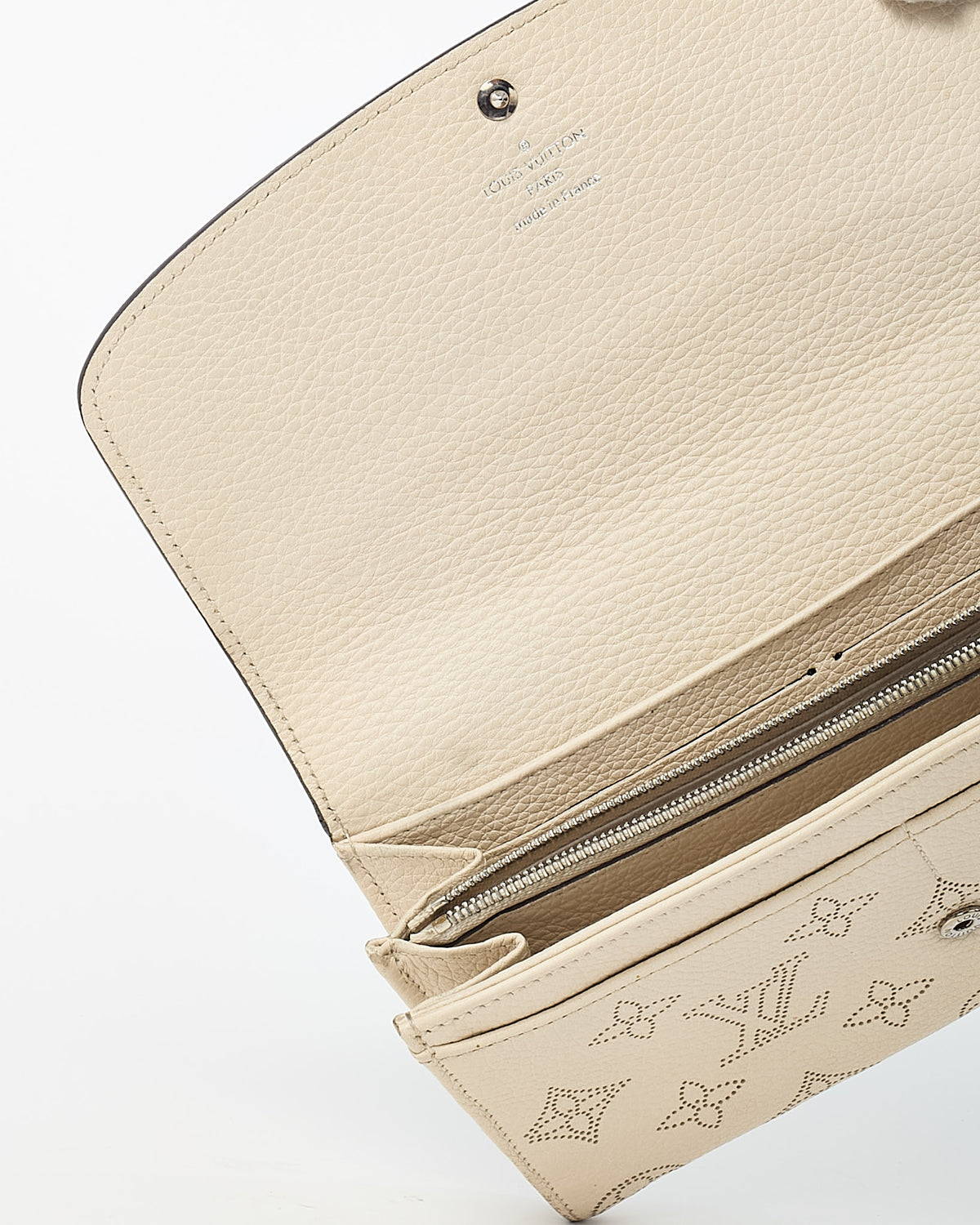 Louis Vuitton White Monogram Mahina Embossed Leather Bifold Long Wallet