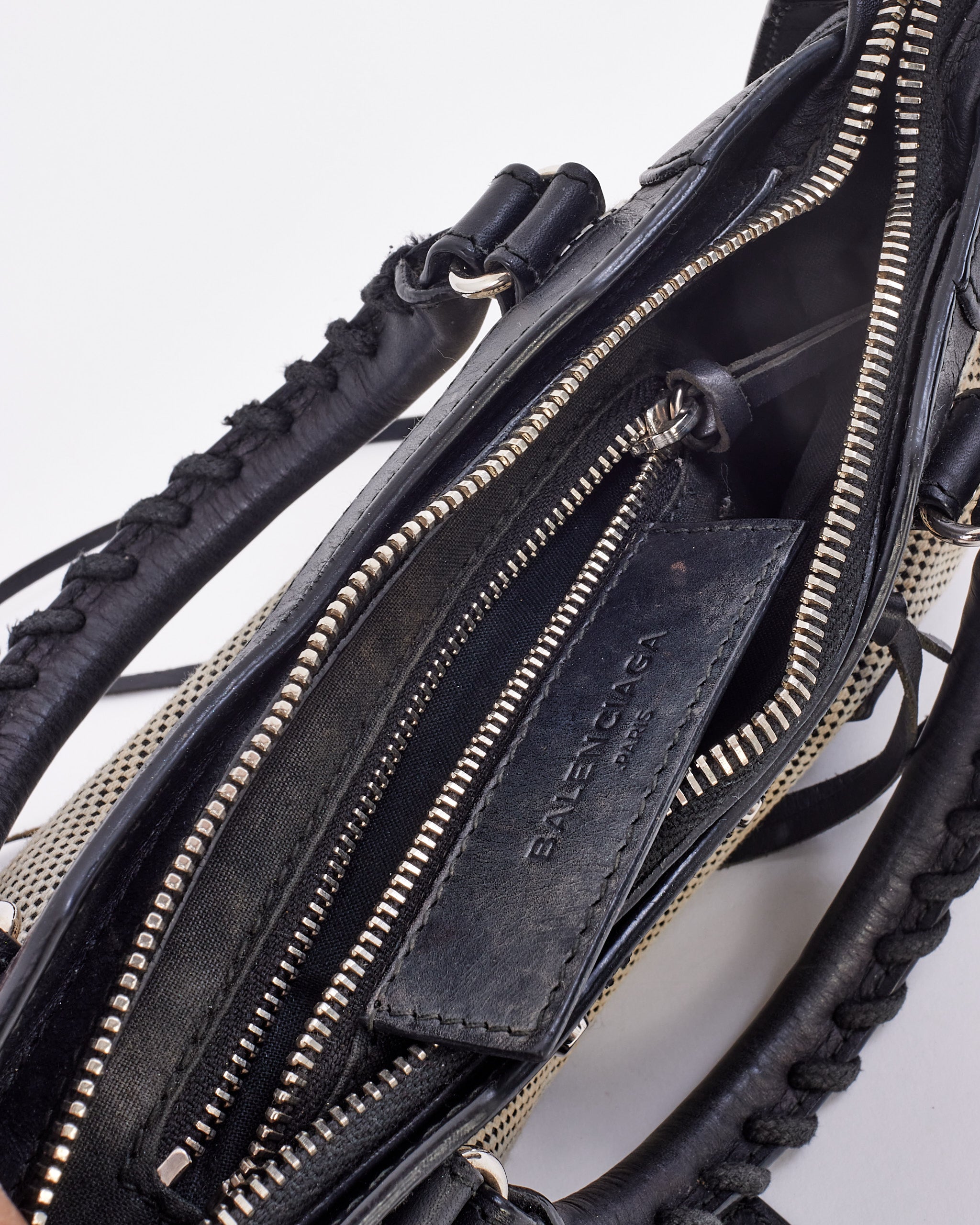 Explore a Balenciaga Black & White Leather & Canvas Explore a Balenciaga Black & White Leather & Canvas