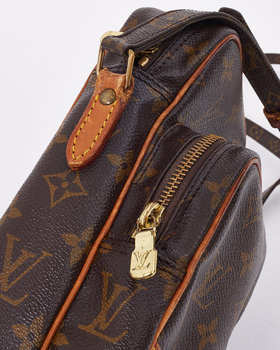 Louis Vuitton Monogram Canvas Amazone 22 Crossbody Bag