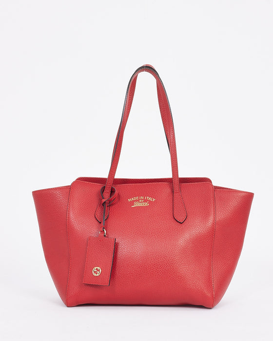 Gucci Red Grained Leather Swing Shoulder Bag