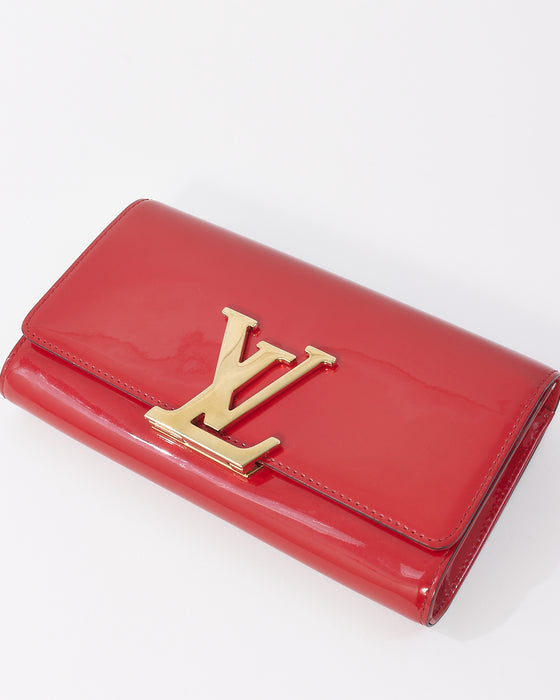 Louis Vuitton Louise PM Red Patent Leather Wallet On Chain – Tres Chic  Luxury
