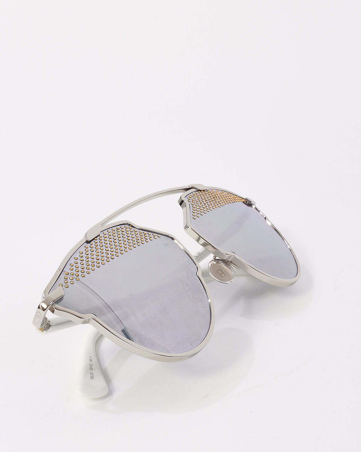 Lunettes de soleil So Real cloutées en métal argenté et blanc Dior 85 LDC