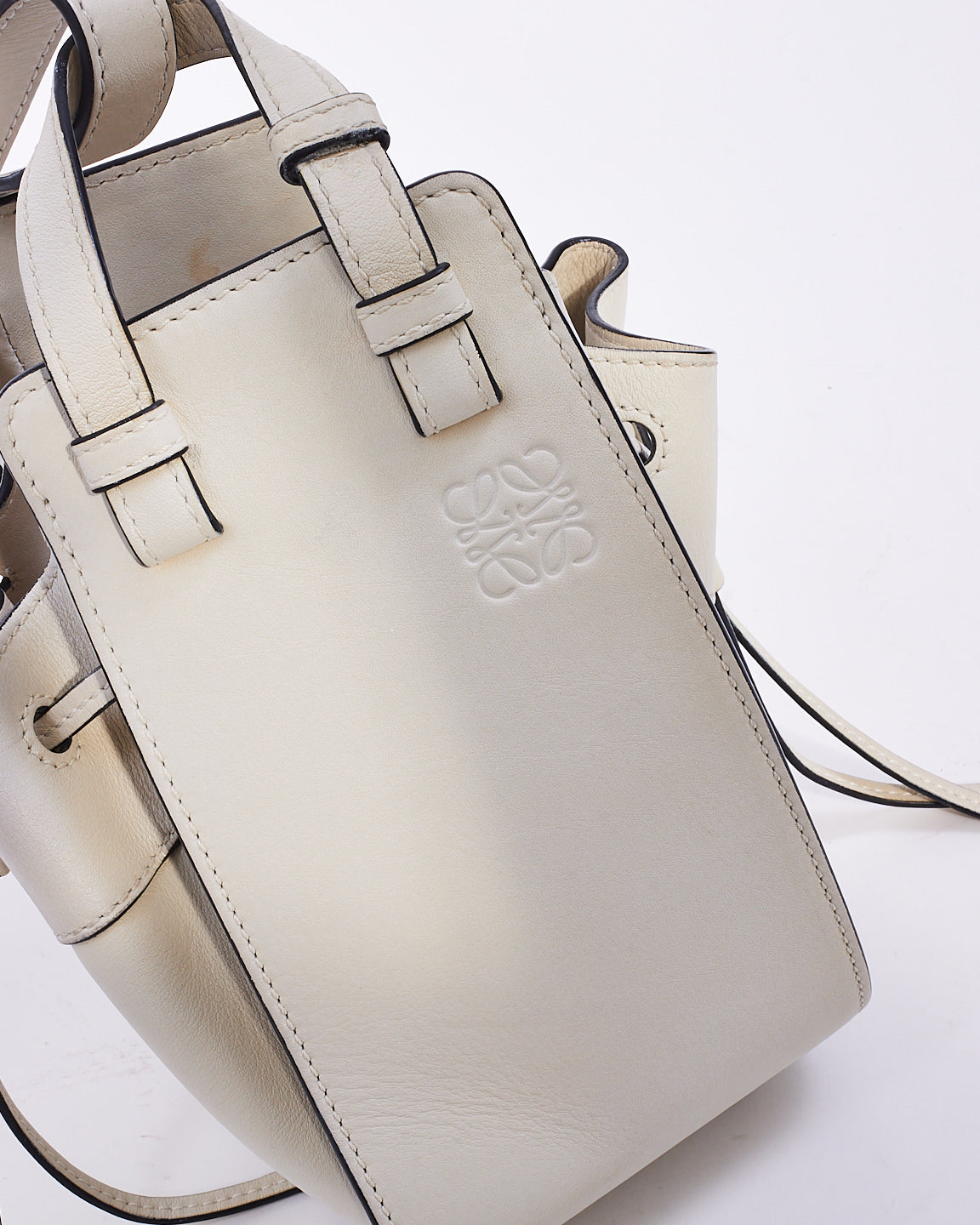 Loewe Mini sac hamac en cuir blanc