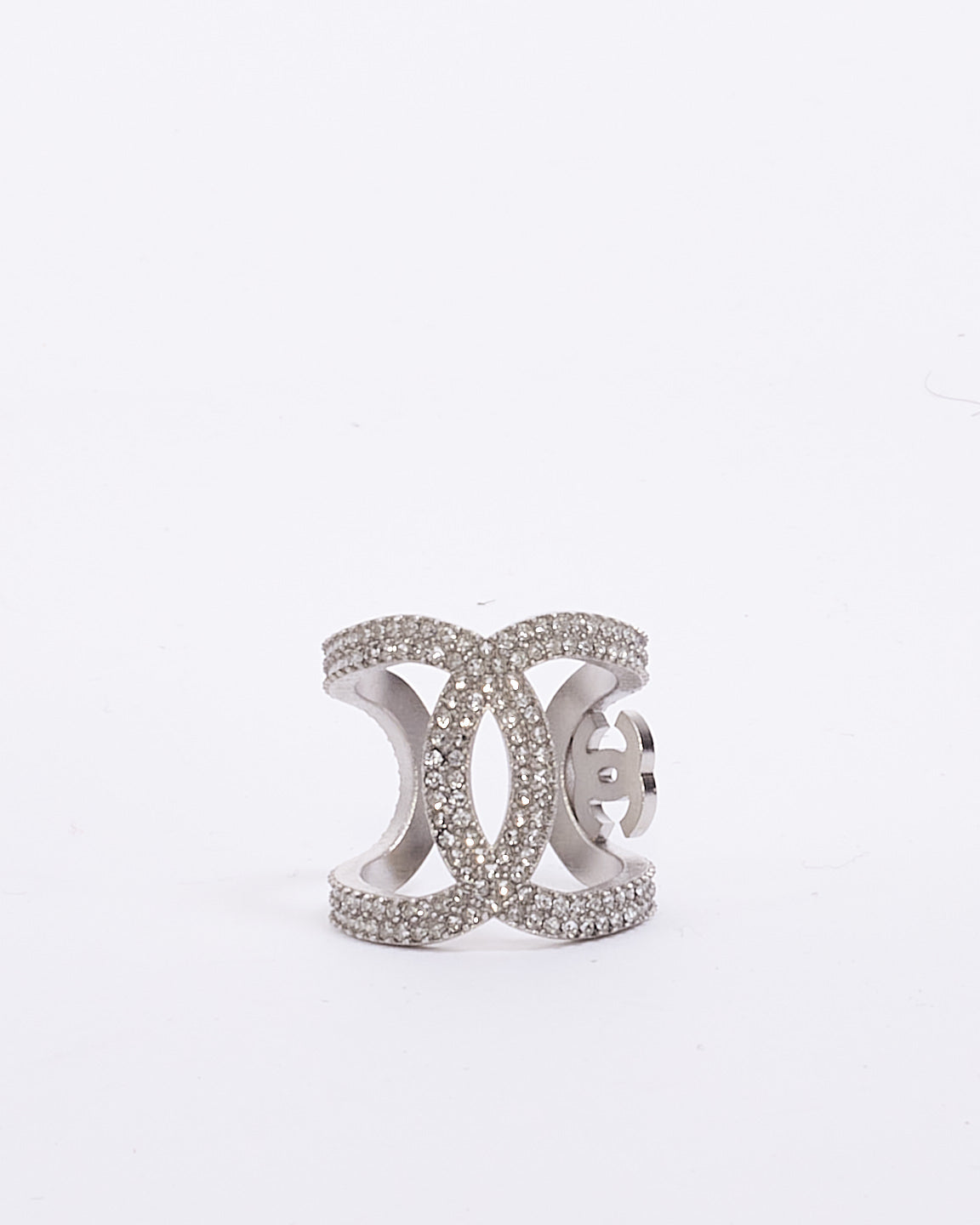 Explore a Chanel Silver Crystal Interlocking CC Ring - Authenticated ...