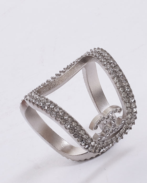 Chanel Silver Crystal Interlocking CC Ring – RETYCHE