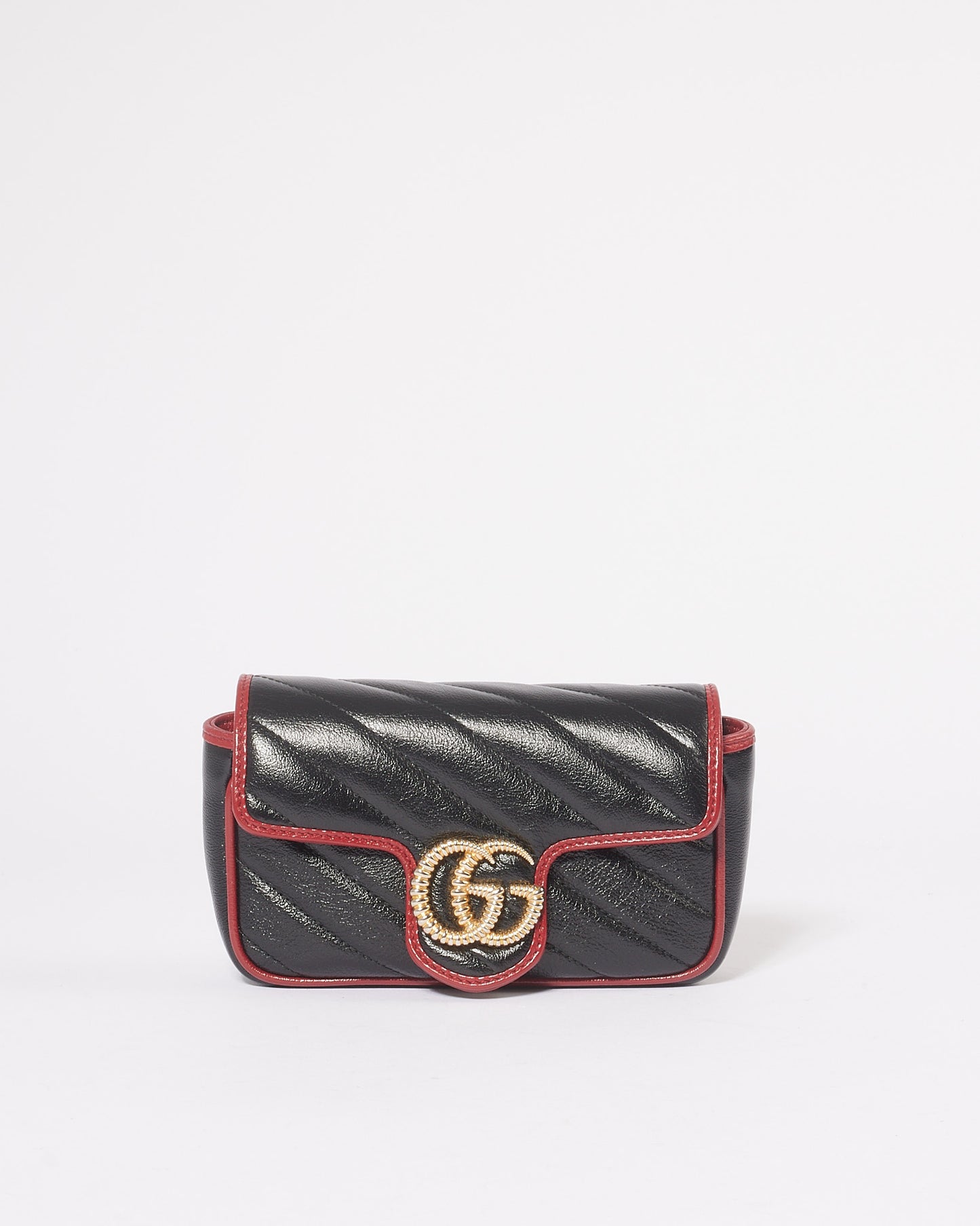 Gucci Sac Torchon GG Marmont Super Mini en cuir matelassé diagonal noir/rouge