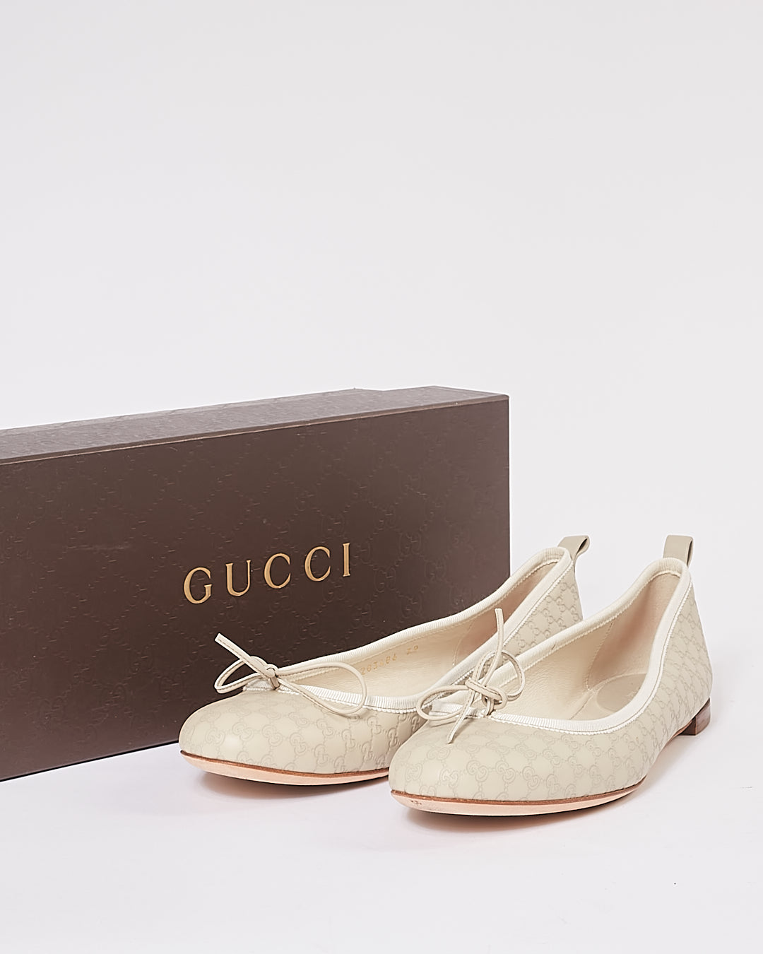 Gucci GG Leather Ballerina Flats - 39
