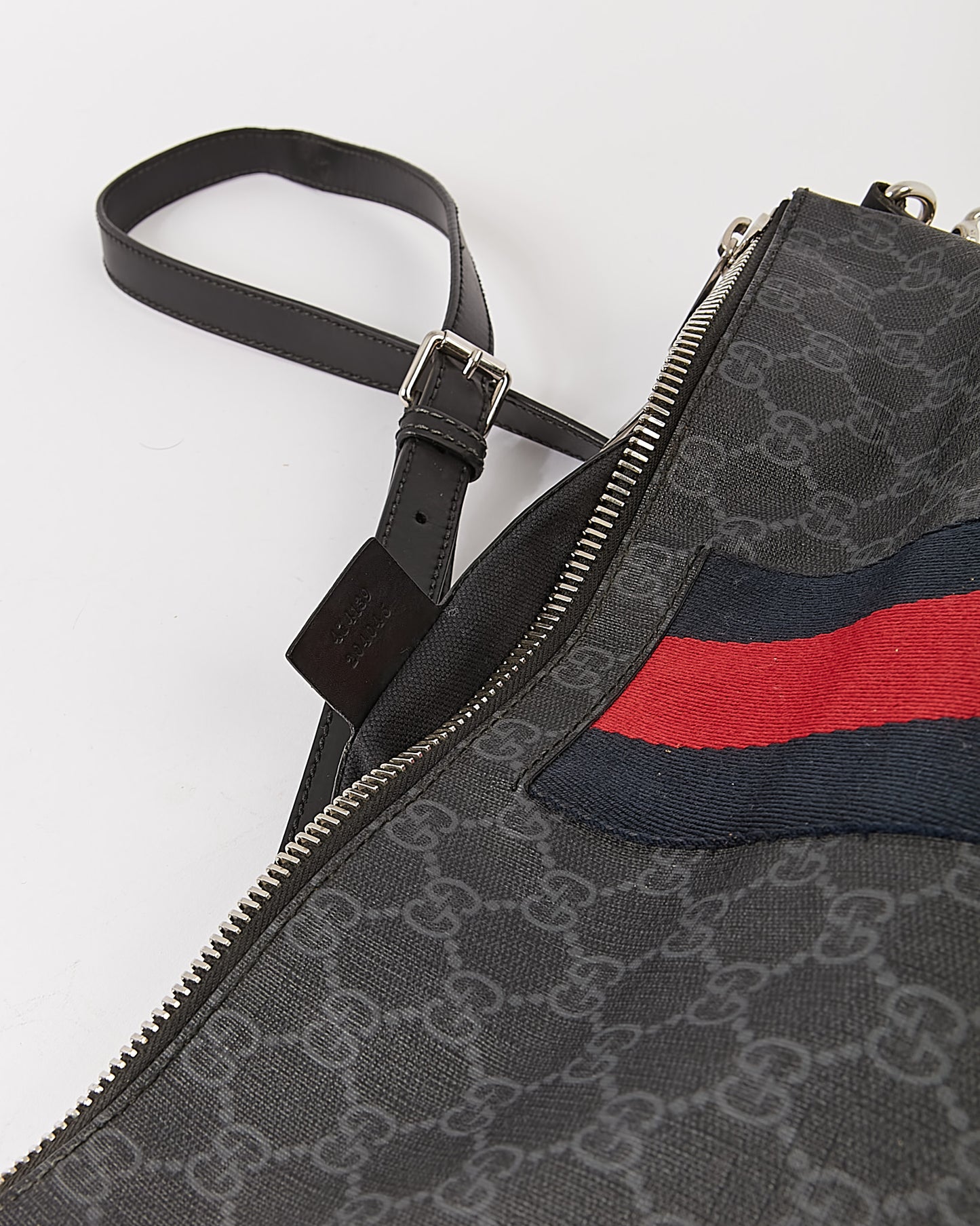 Gucci GG Supreme Canvas Navy/Red Web Messenger Bag