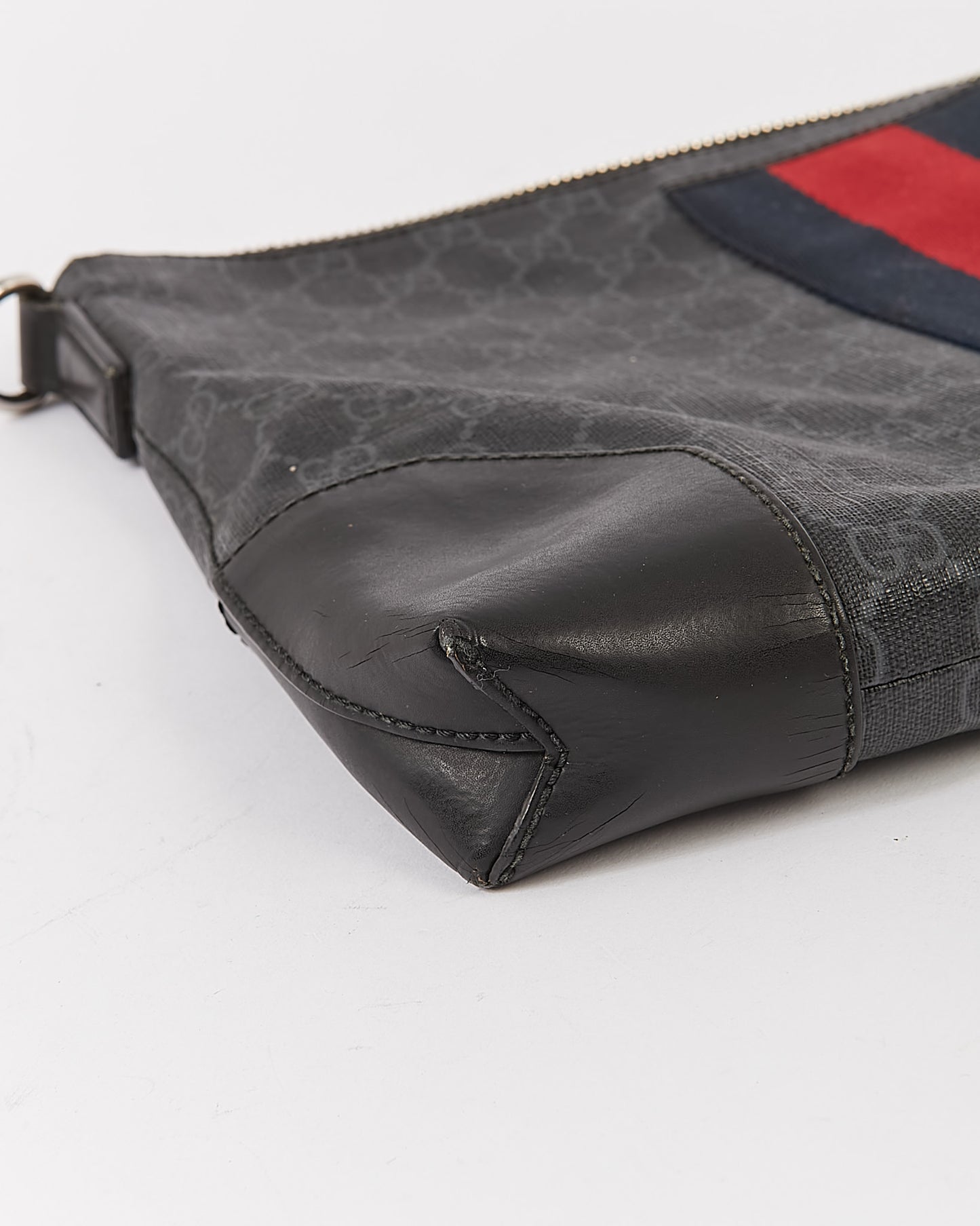 Gucci GG Supreme Canvas Navy/Red Web Messenger Bag