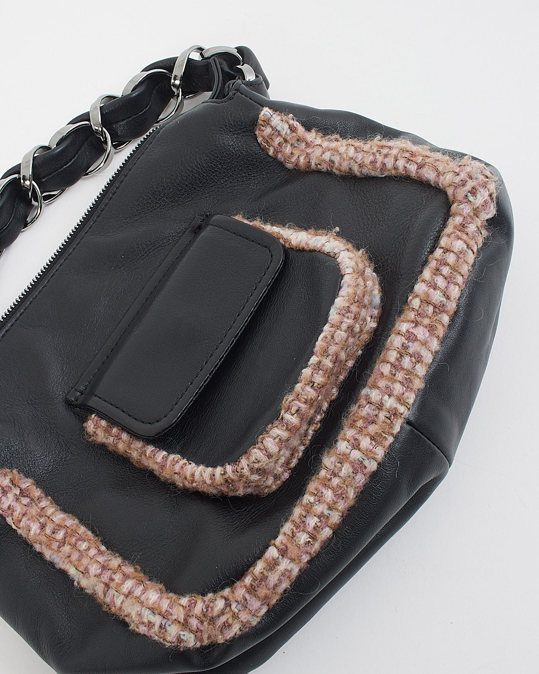 Sac à bandoulière à large chaîne avec bordure en tweed en cuir noir Chanel 